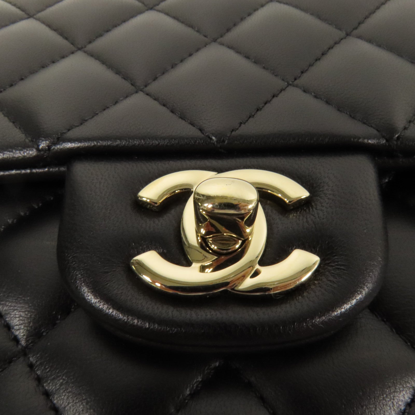 CHANEL 羊皮皮革Shoulder Bag金扣肩背袋