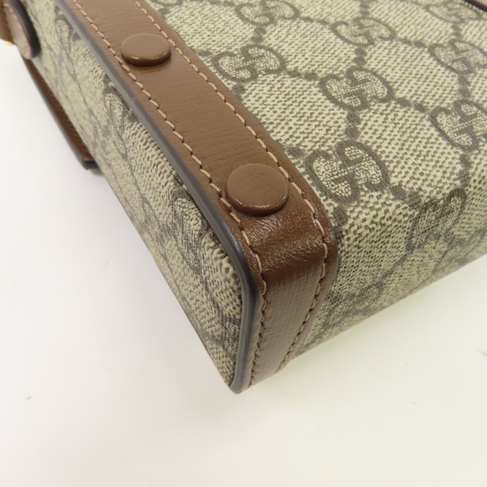 GUCCI 塗層帆布Shoulder Bag金扣肩背袋棕色
