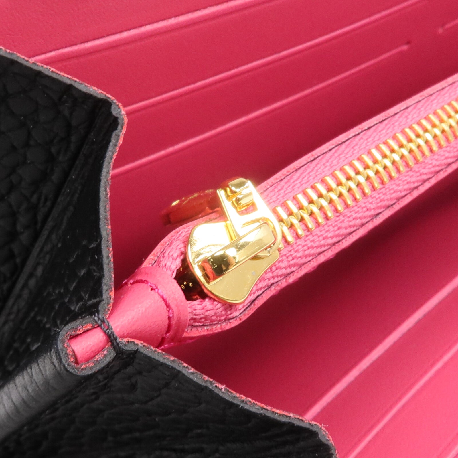 LOUIS VUITTON Taurillon Capucines Wallet金扣長錢包