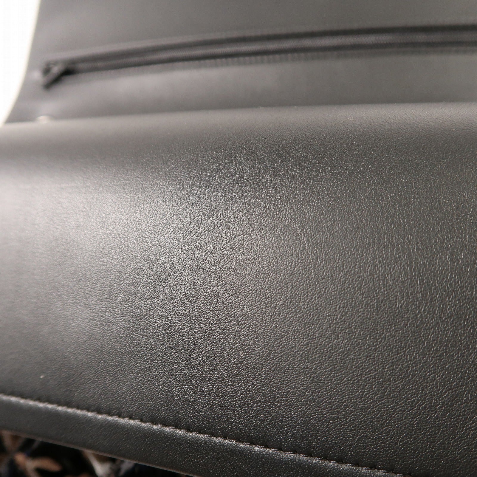 CHANEL 漆皮皮革Large Classic銀扣鏈帶肩背袋