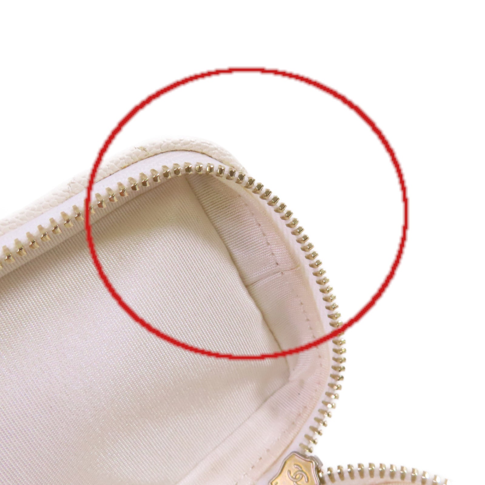 CHANEL 菱格牛皮皮革Chain Shoulder Bag金扣鏈帶肩背袋白色