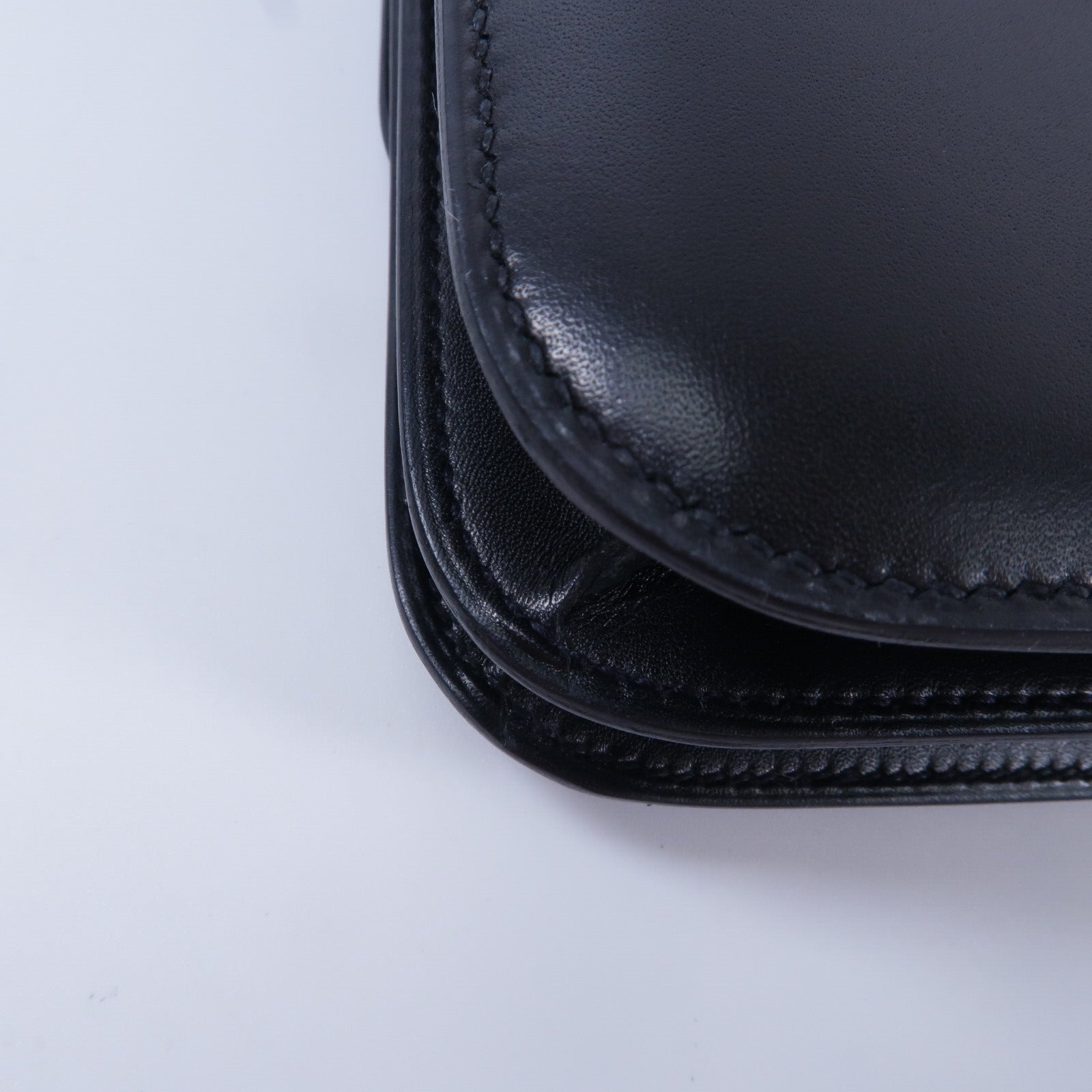 HERMES Evercalf皮革Constance Mini肩背袋Noir