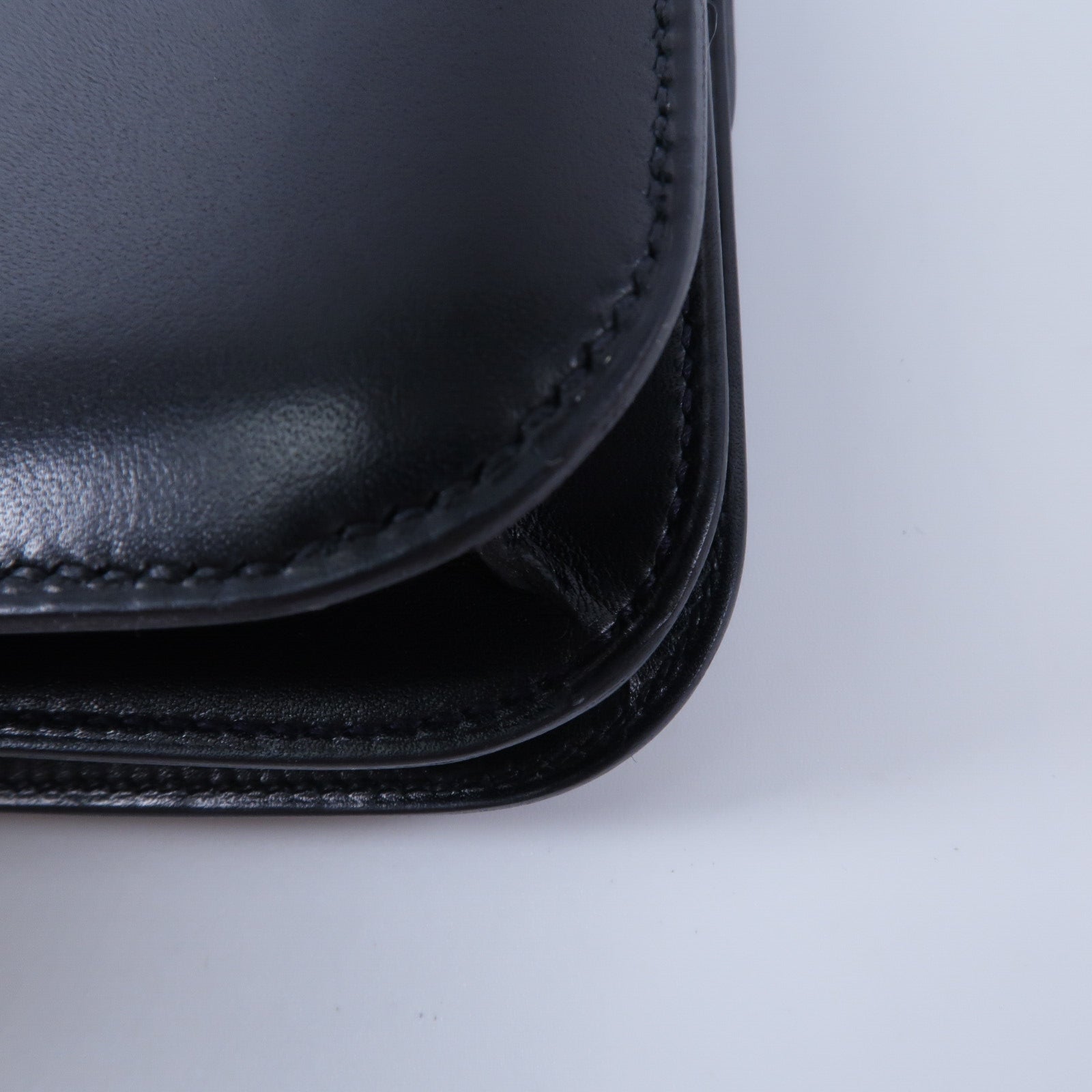 HERMES Evercalf皮革Constance Mini肩背袋Noir