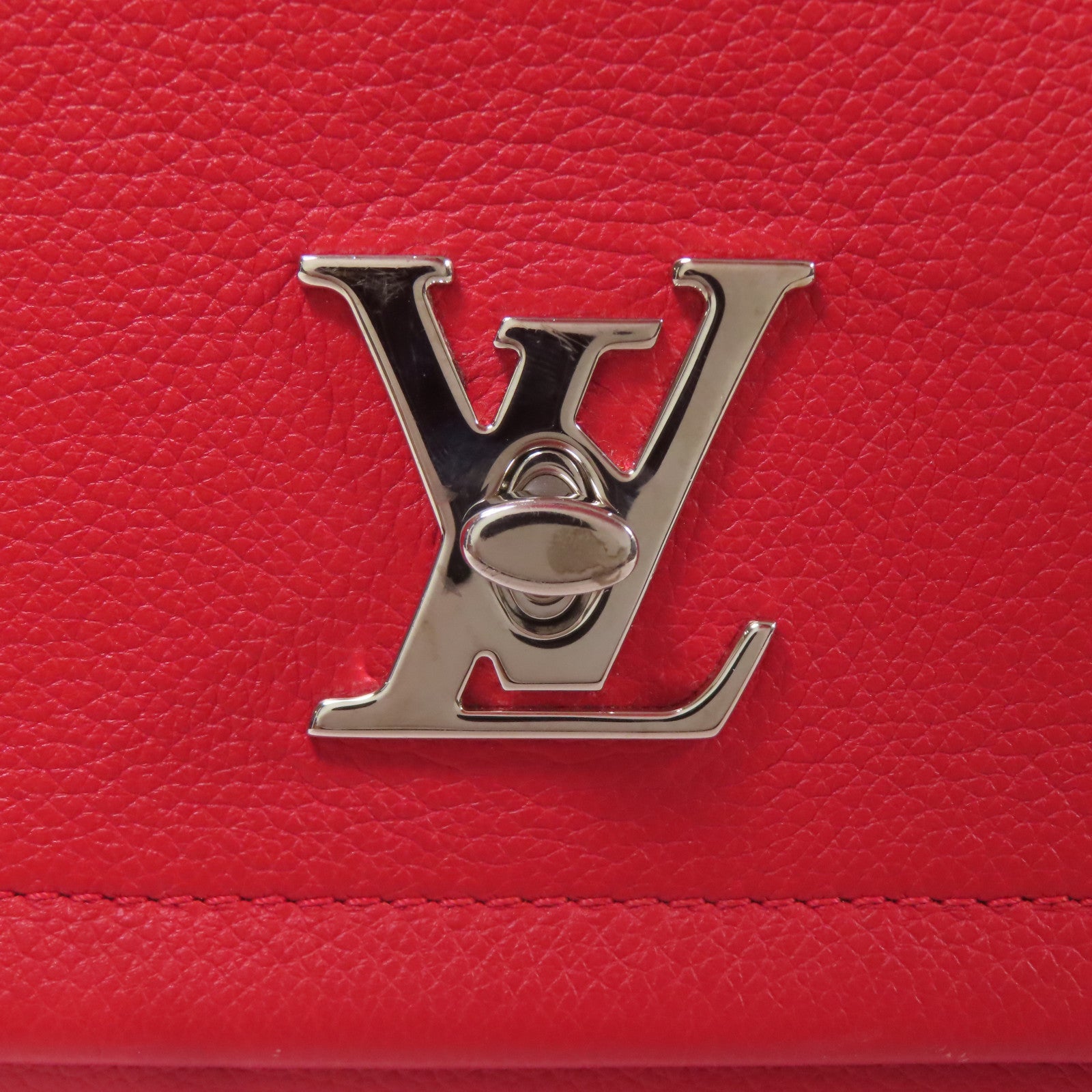 LOUIS VUITTON 牛皮皮革Lock Me Ever Mini銀扣手挽肩背兩用袋