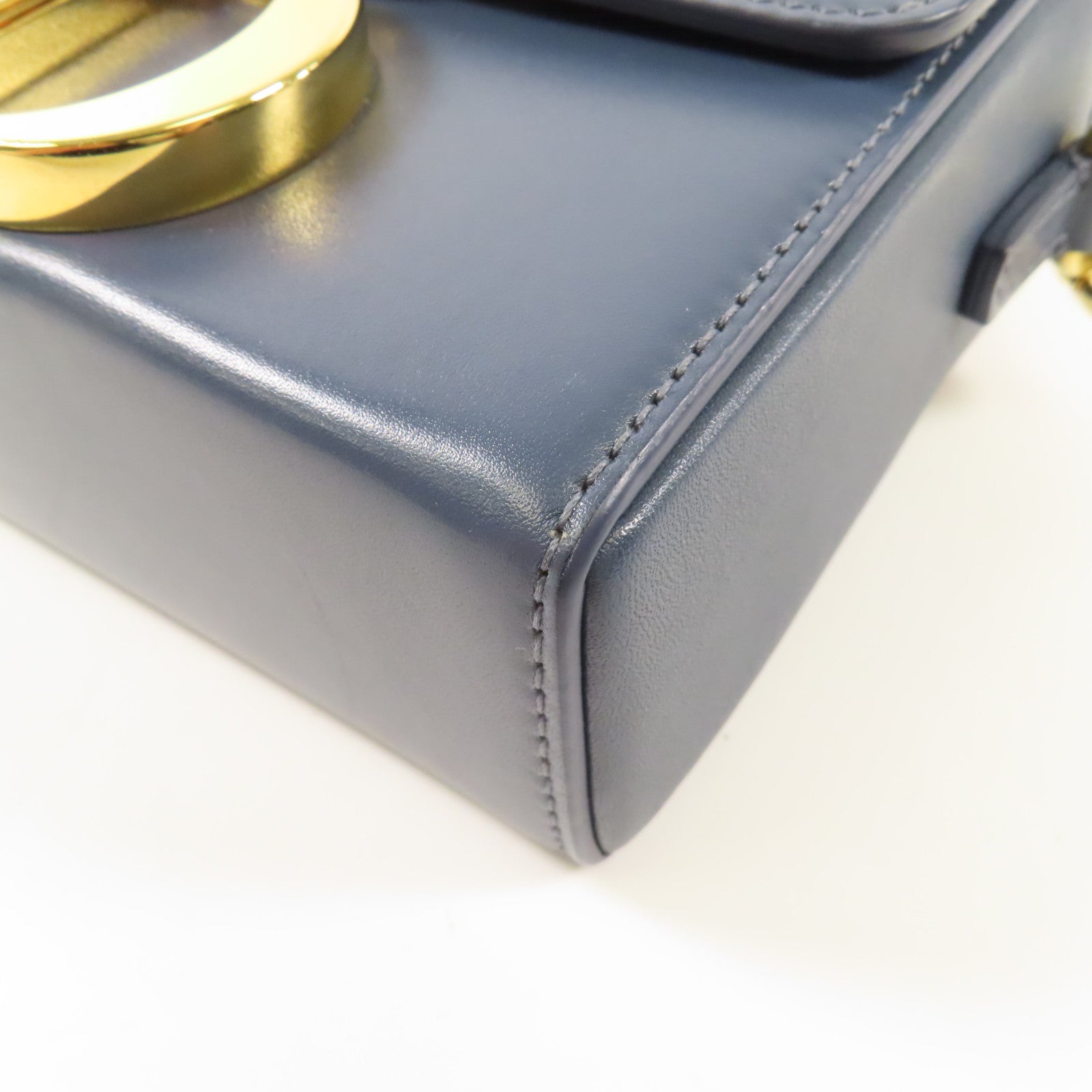 Dior 牛皮皮革30 Montaigne金扣肩背袋