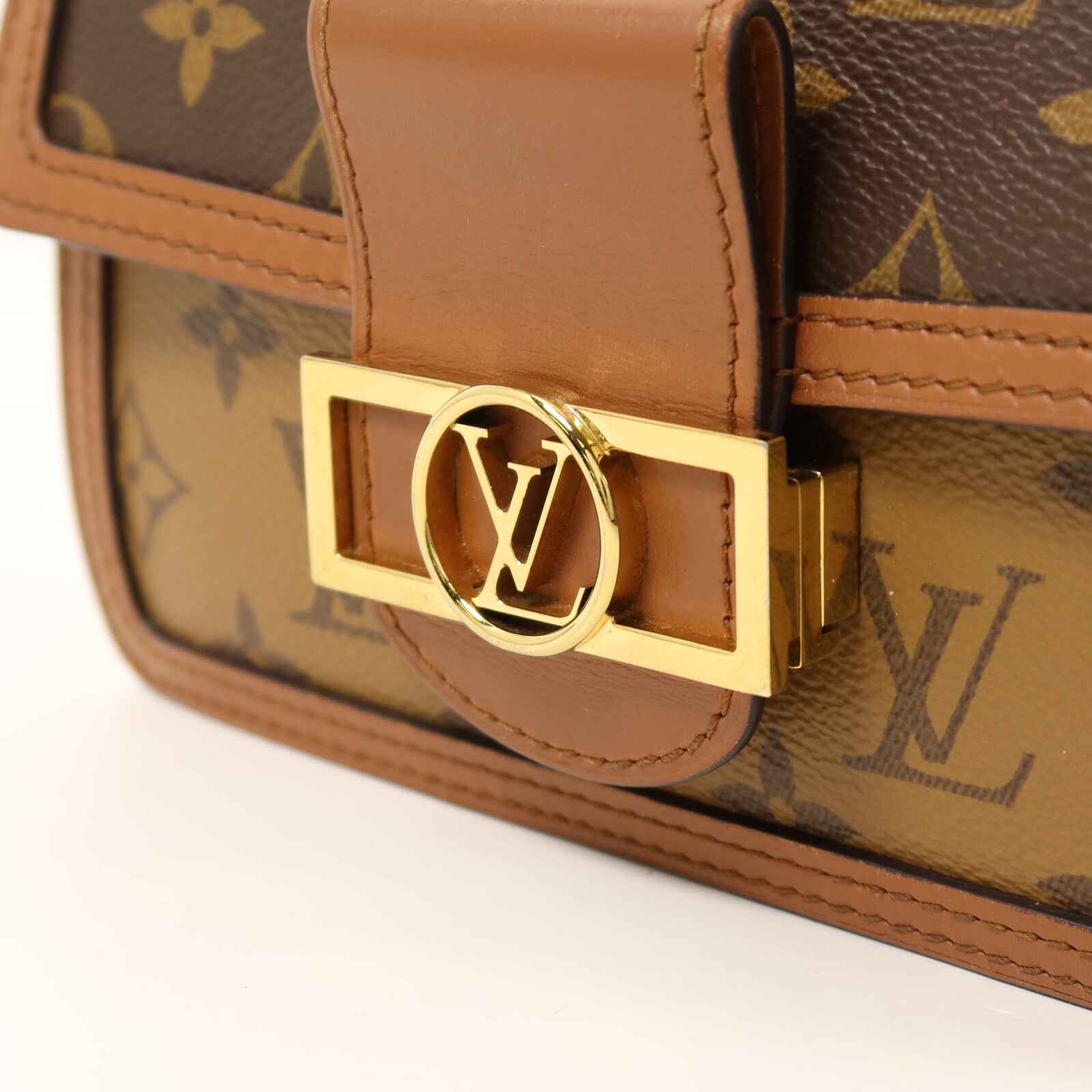 LOUIS VUITTON 【激減優惠】Monogram Reverse Dauphine金扣鏈帶肩背袋