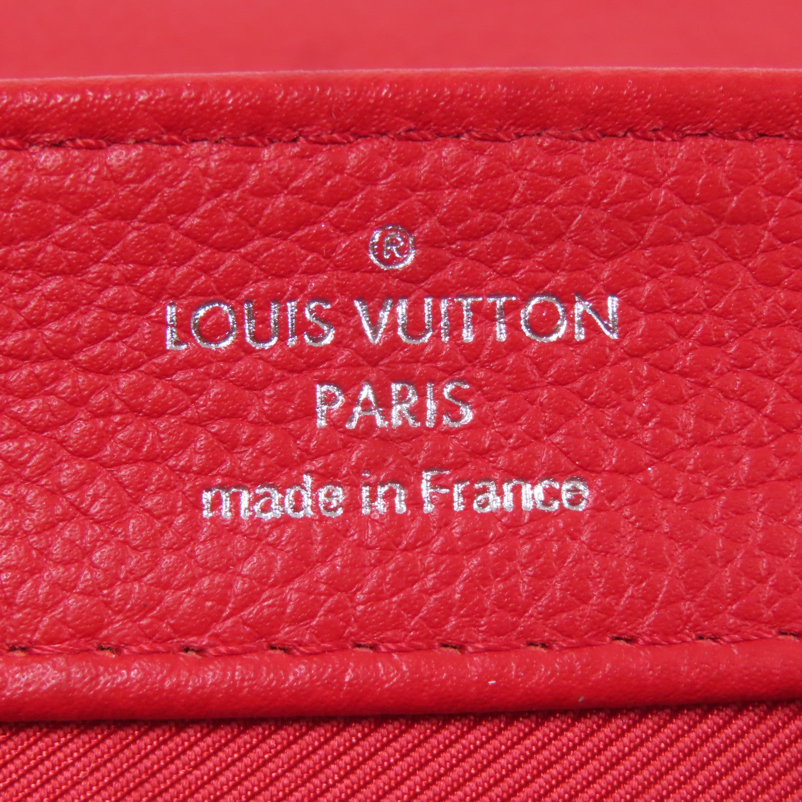 LOUIS VUITTON 牛皮皮革Lock Me Ever Mini銀扣手挽肩背兩用袋