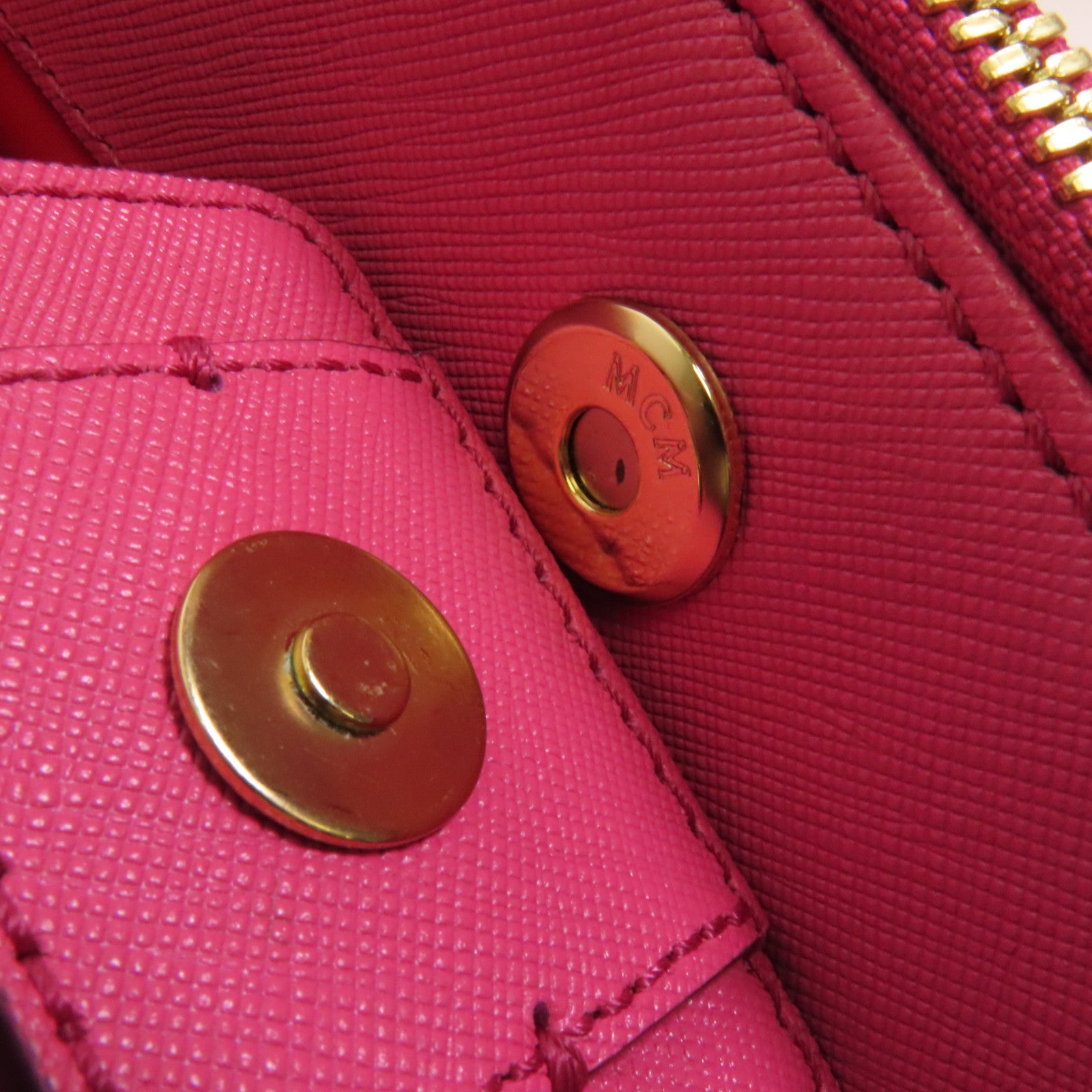 MCM 牛皮皮革2Way Shoulder Bag金扣手挽肩背兩用袋