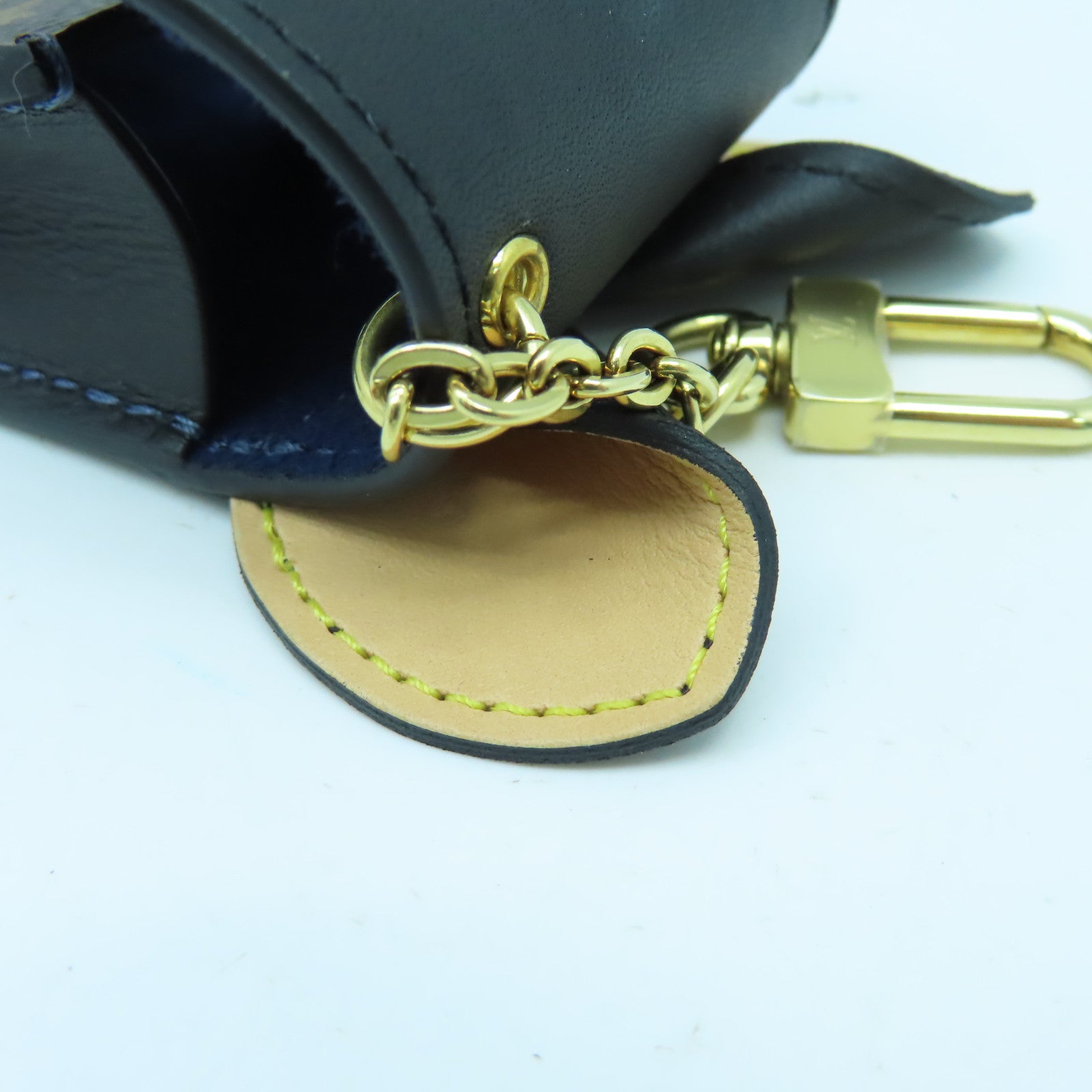 LOUIS VUITTON 【激減優惠】Monogram Earphone Case金扣耳機套啡色