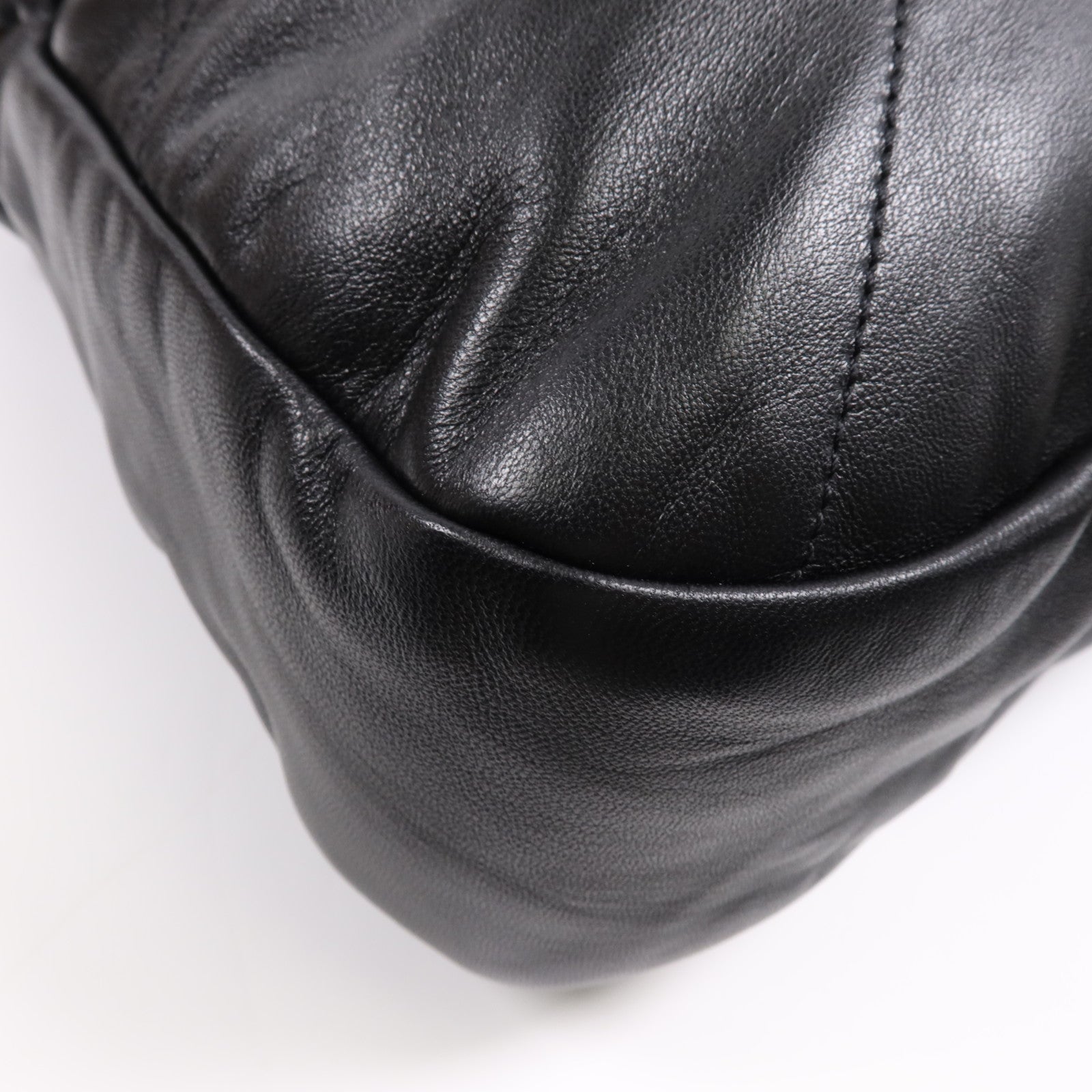 SAINT LAURENT 羊皮皮革LARGE Jamie 4.3金扣鏈帶肩背袋