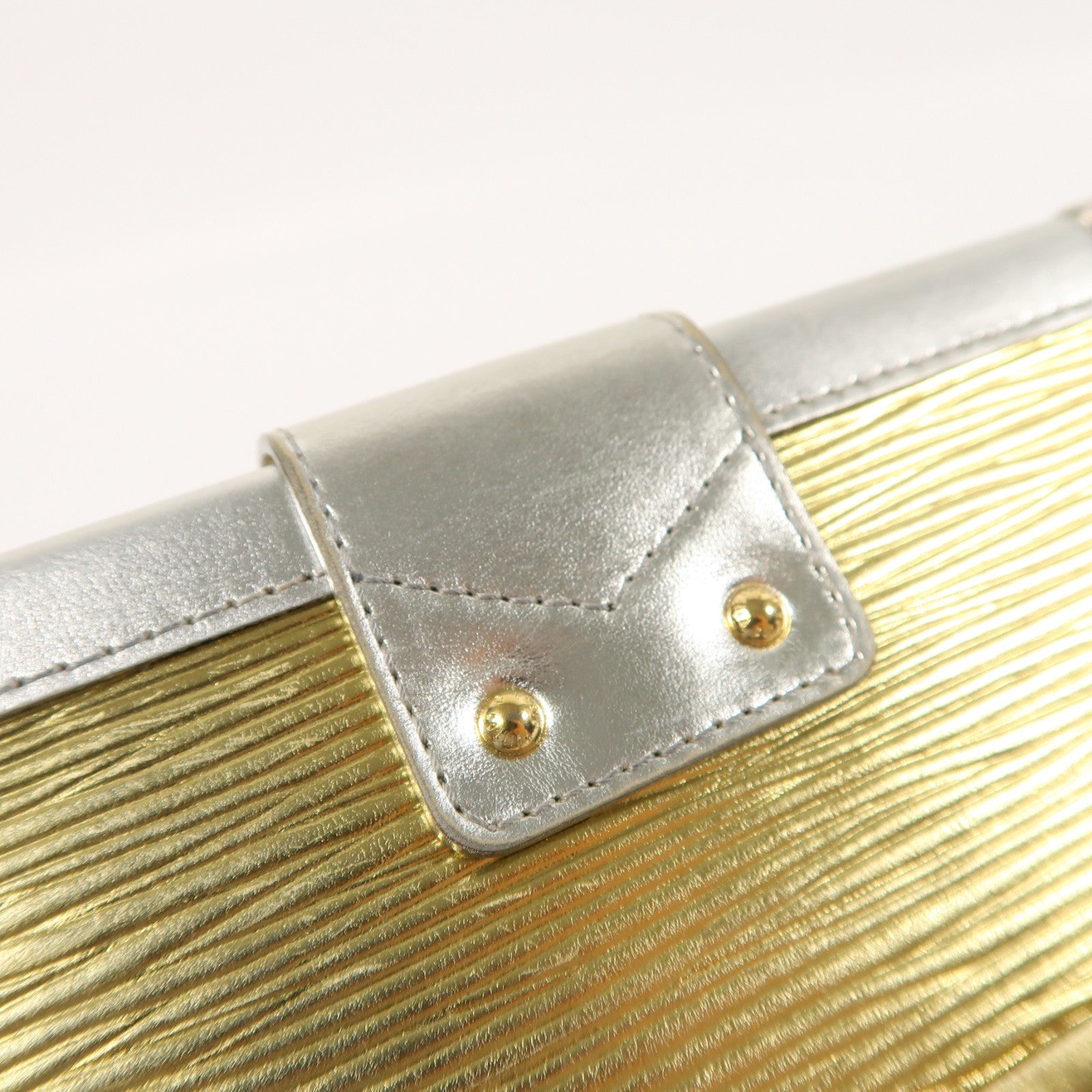 LOUIS VUITTON Epi/金屬Petite Malle金扣/銀扣肩背袋金色