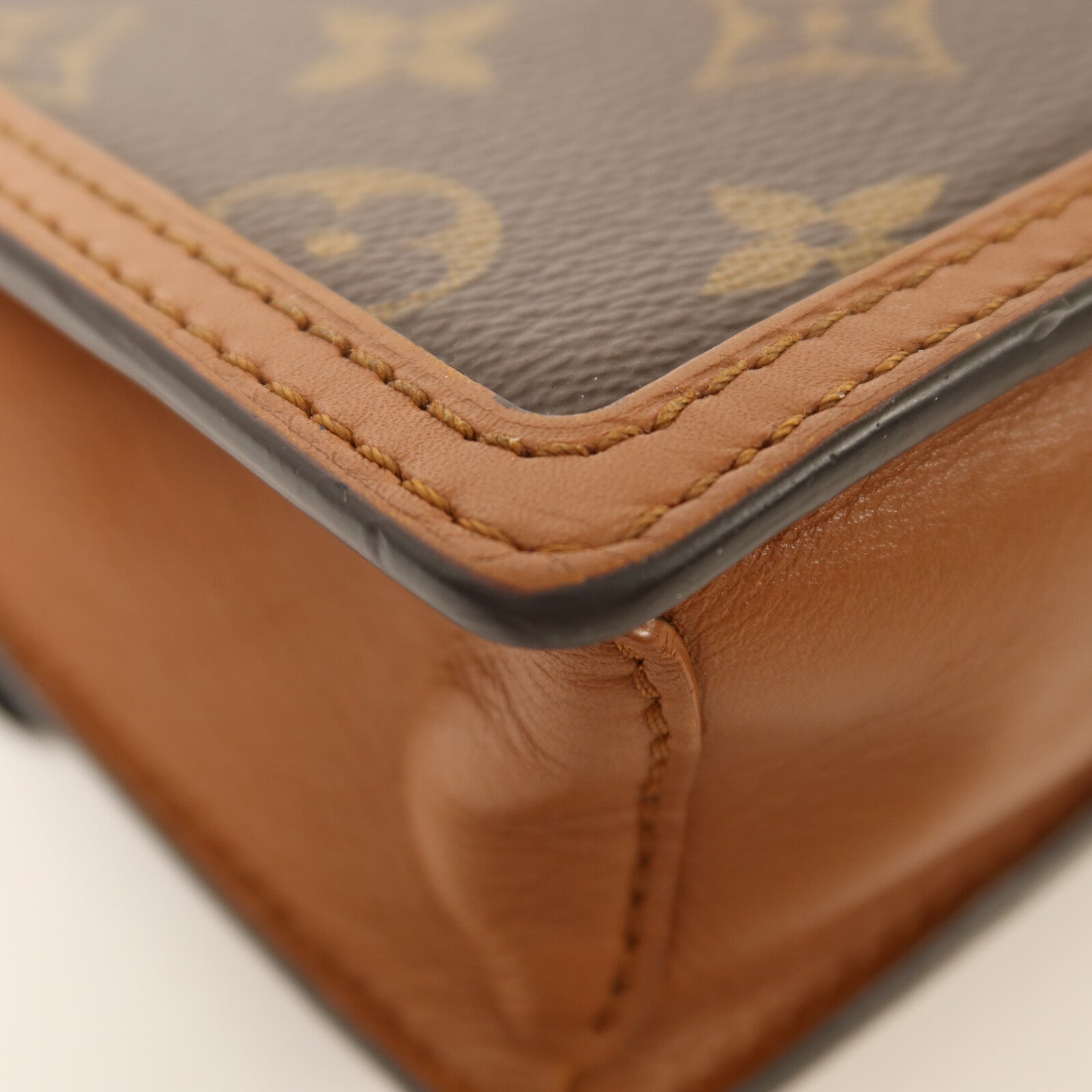 LOUIS VUITTON 【激減優惠】Monogram Reverse Dauphine金扣鏈帶肩背袋