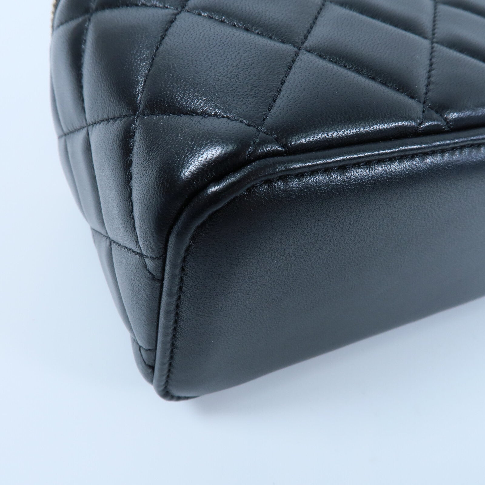 CHANEL 羊皮皮革Vanity Case鏈帶手挽肩背兩用袋