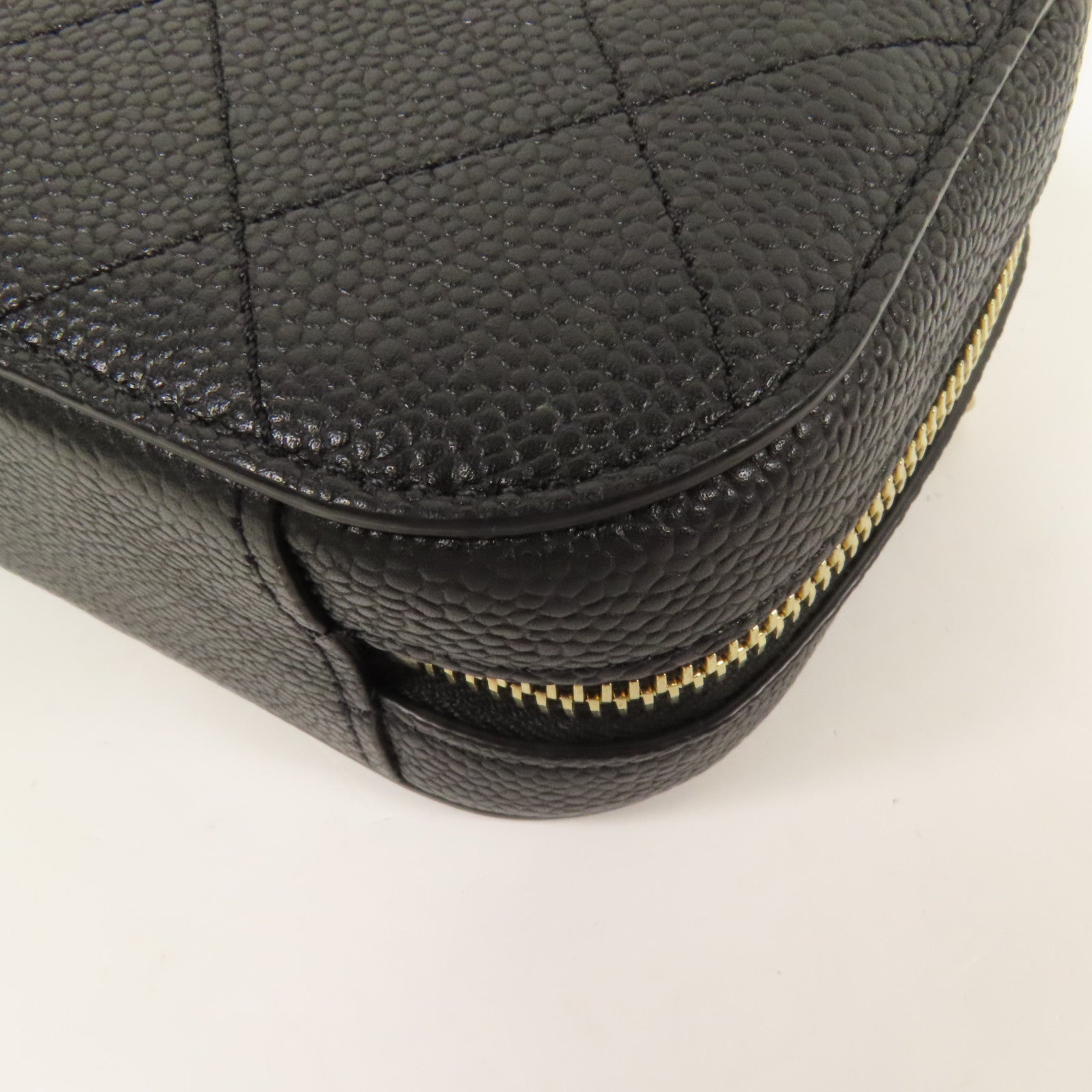 CHANEL 牛皮皮革Chain Shoulder金扣肩背袋