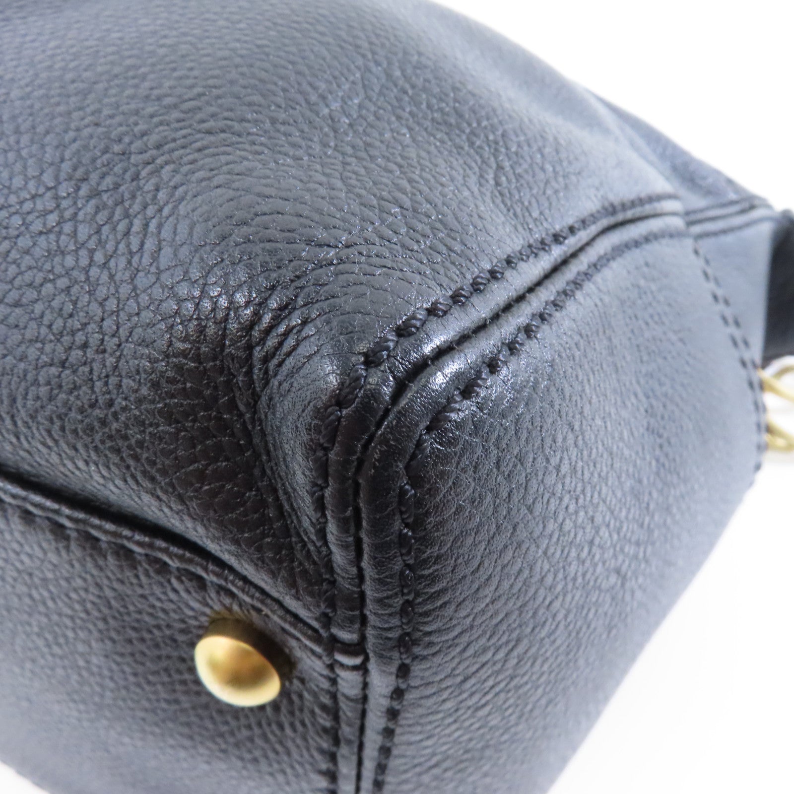 CHANEL 牛皮皮革Shoulder Bag金扣肩背袋黑色