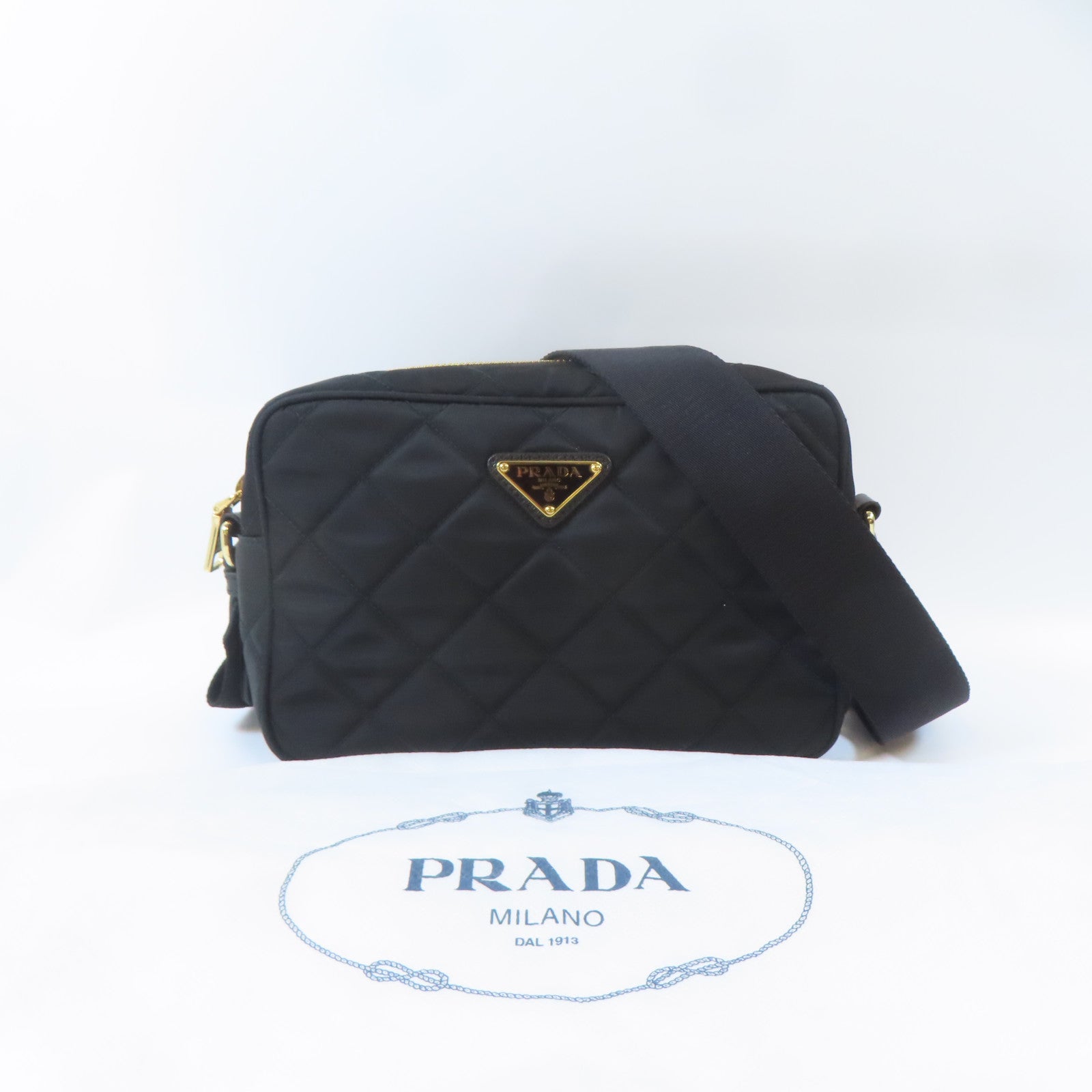 PRADA 尼龍Shoulder Bag金扣肩背袋黑色