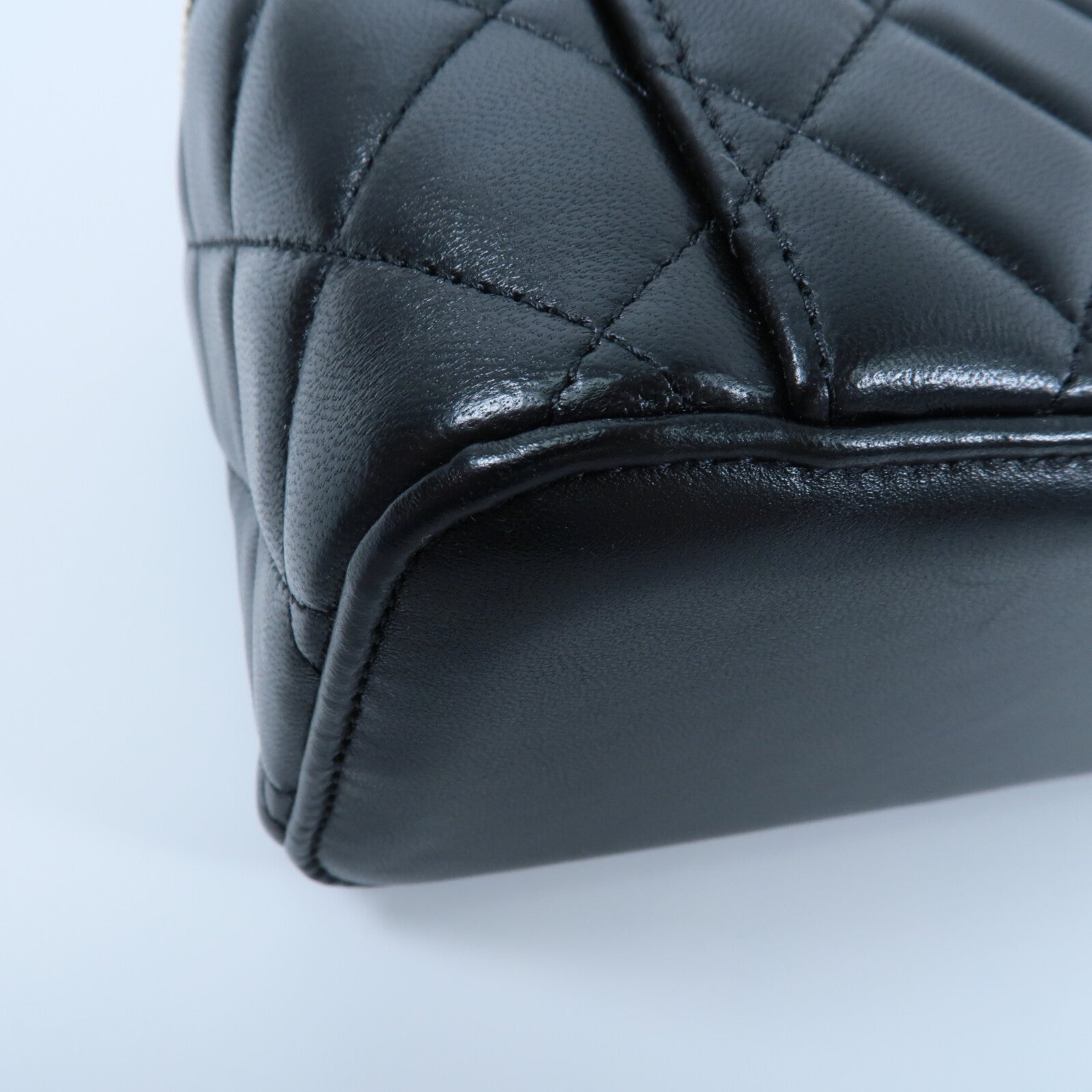CHANEL 羊皮皮革Vanity Case鏈帶手挽肩背兩用袋