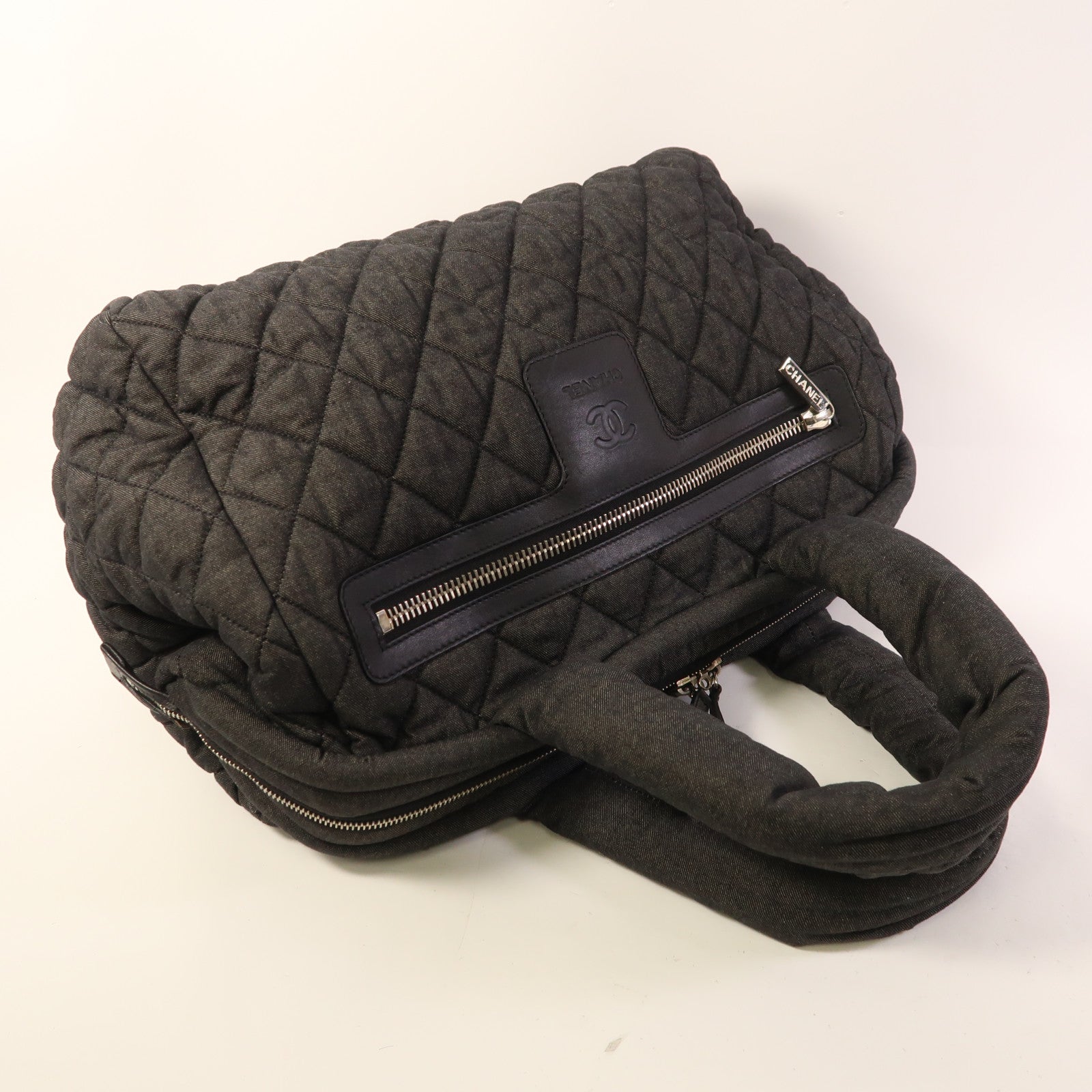 CHANEL 帆布Coco Cocoon銀扣肩背袋