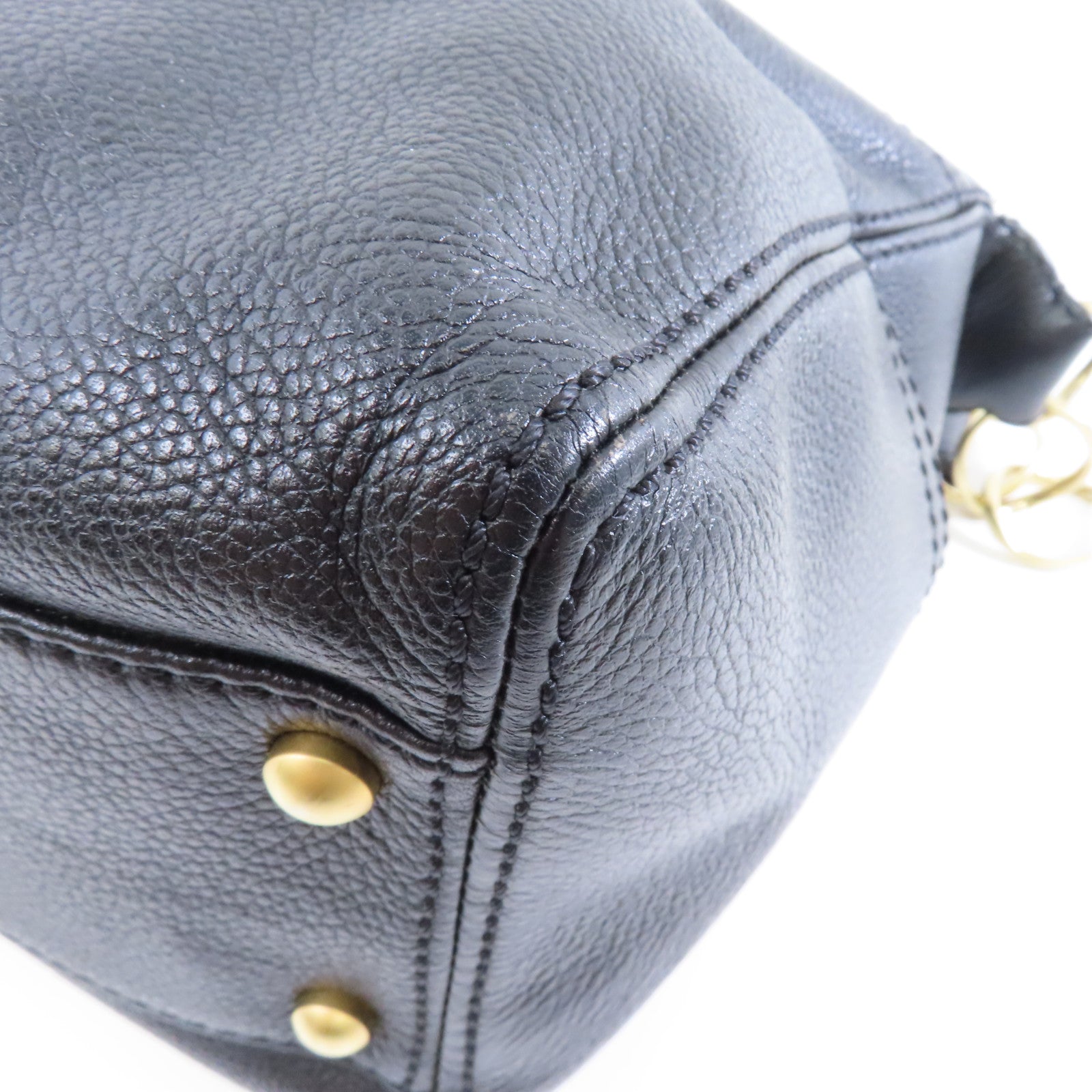 CHANEL 牛皮皮革Shoulder Bag金扣肩背袋黑色