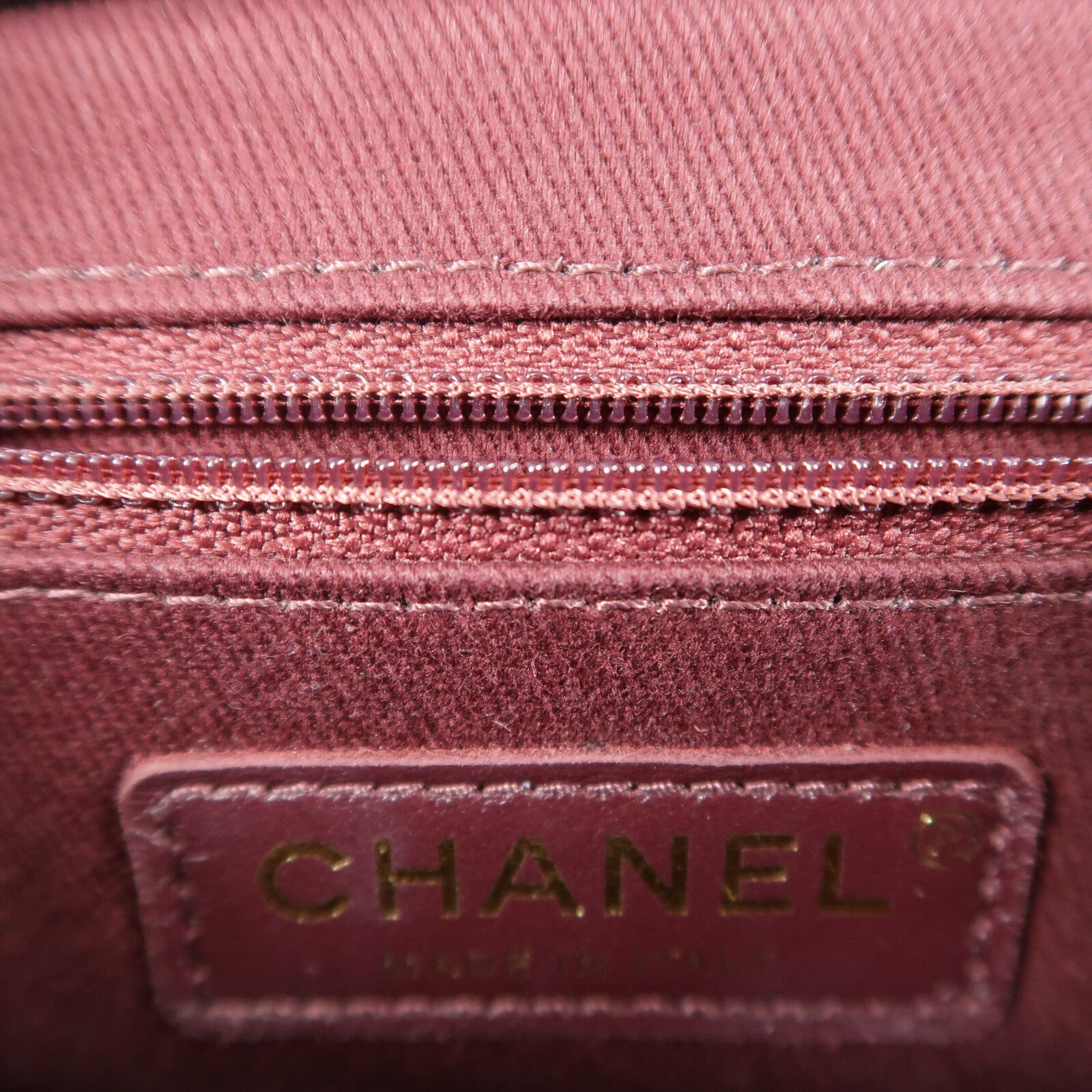 CHANEL 牛皮皮革Business Affinity鏈帶肩背袋