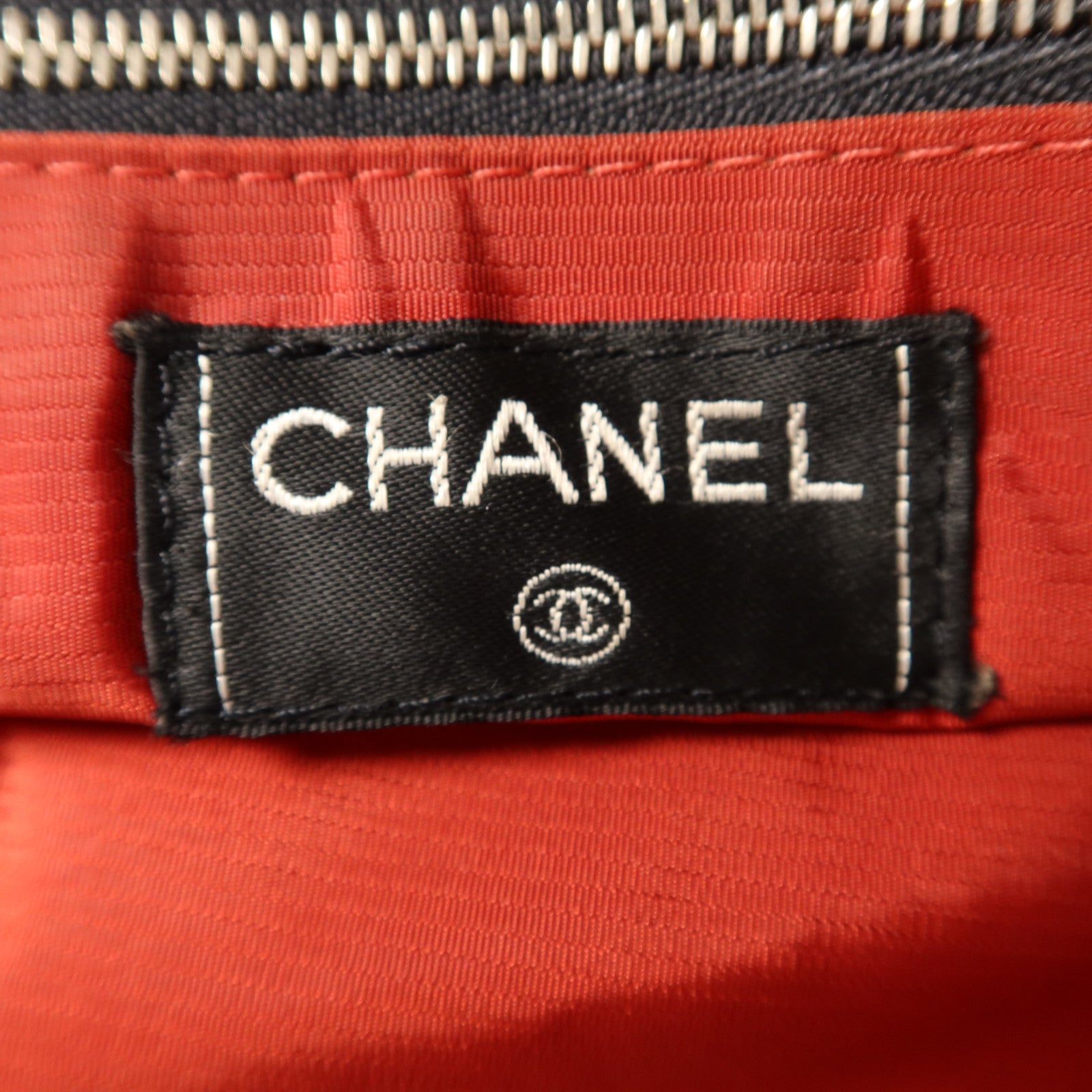 CHANEL 尼龍Travel Line銀扣肩背袋