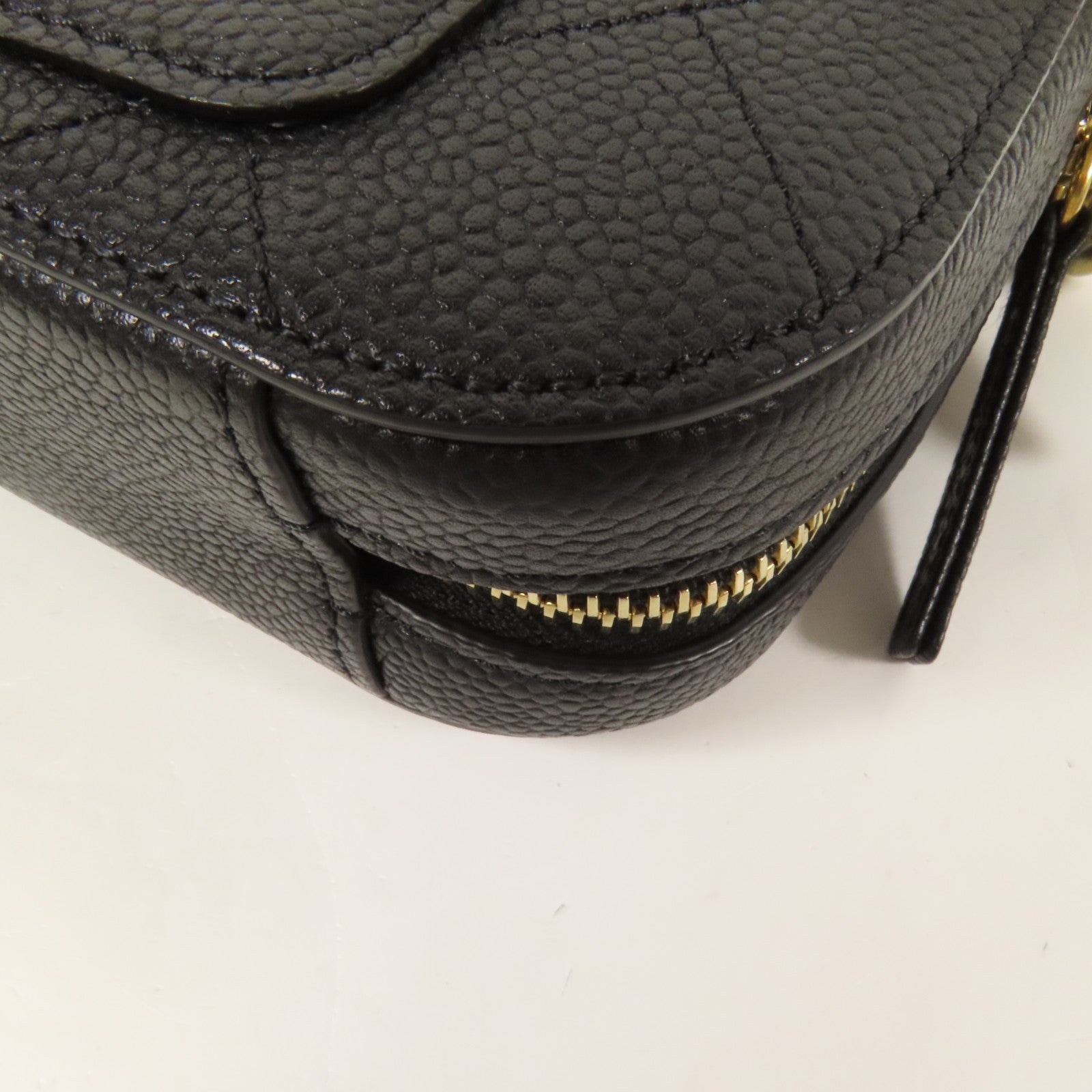 CHANEL 牛皮皮革Chain Shoulder金扣肩背袋