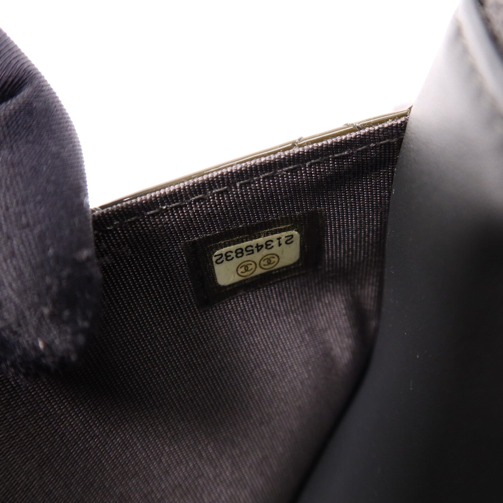 CHANEL 漆皮皮革WOC Wallet On Chain銀扣鏈帶肩背袋