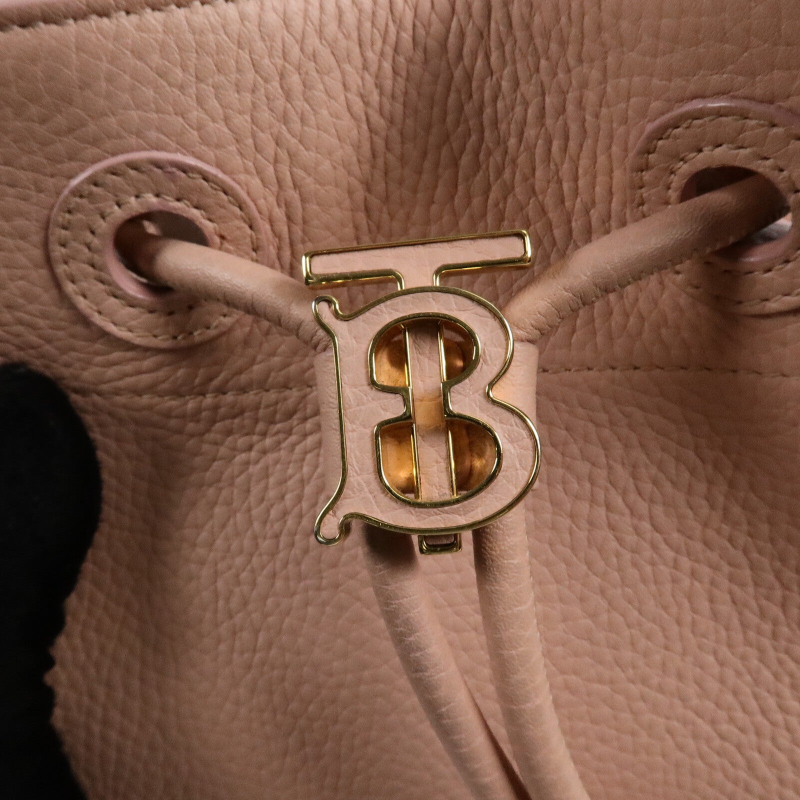 BURBERRY 牛皮皮革Drawstring Bucket Bag手挽肩背兩用袋