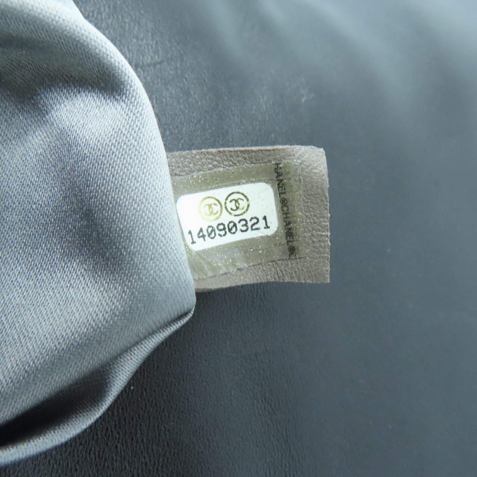 CHANEL **【清倉大減價】菱格牛皮皮革Chain Shoulder銀扣鏈帶肩背袋黑色