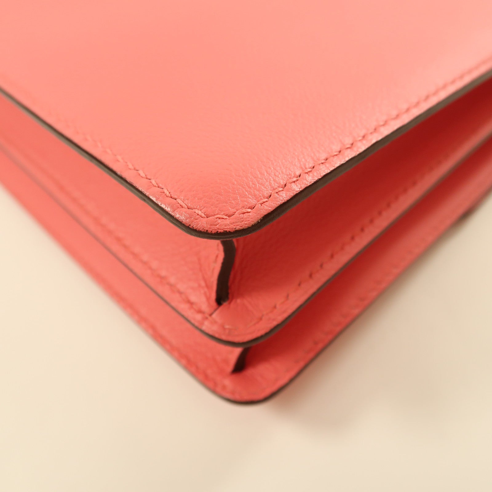 HERMES Evercolor皮革Roulis 23金扣肩背袋Rose Azalee杜鵑粉