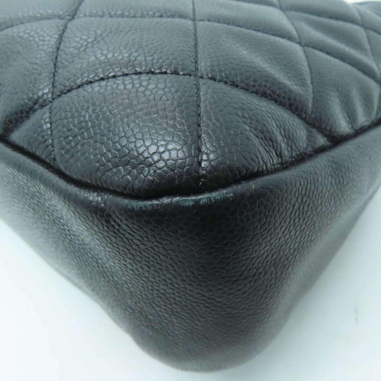 CHANEL 菱格牛皮皮革Chain Shoulder金扣鏈帶肩背袋黑色