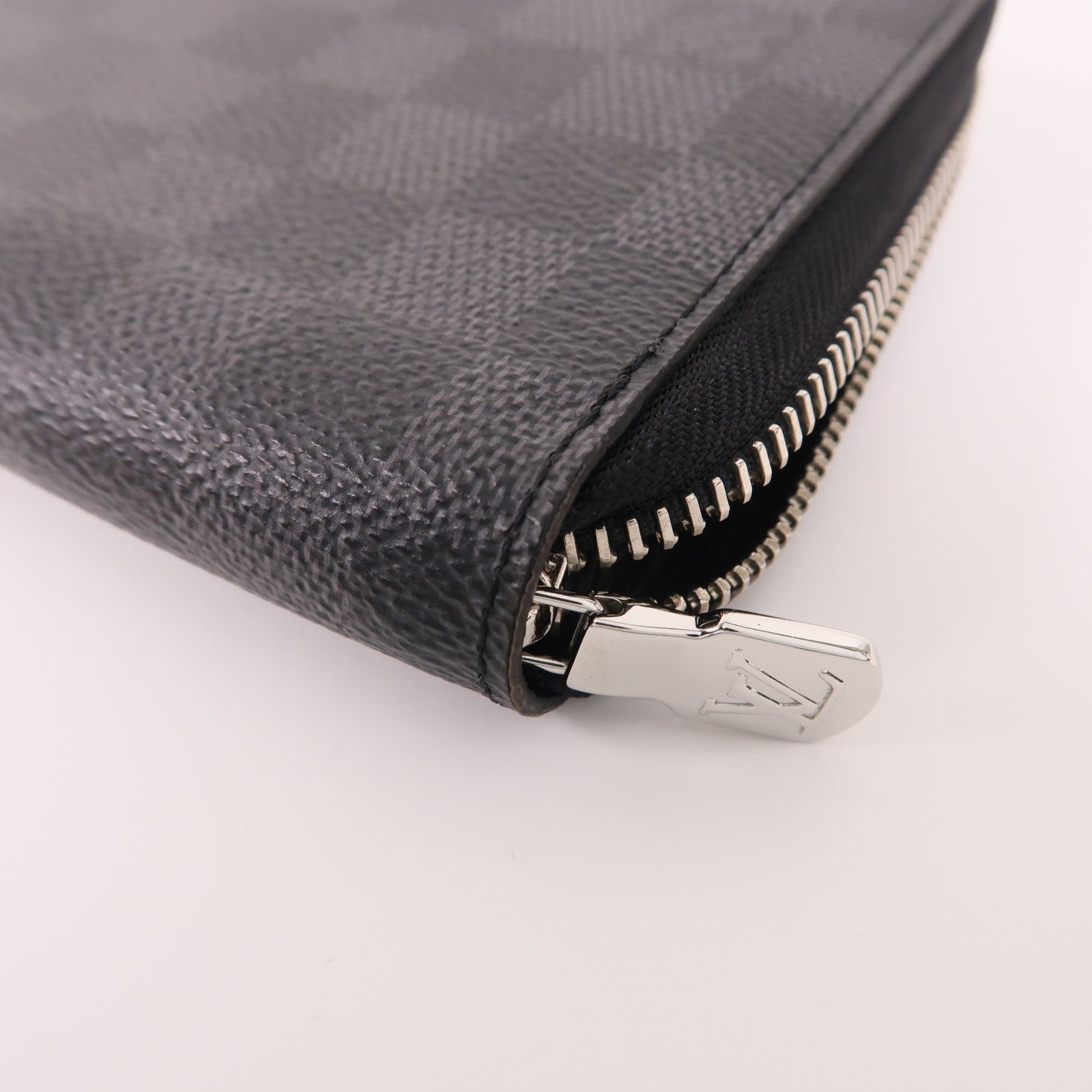LOUIS VUITTON Damier Graphite Zippy Organizer Wallet銀扣長錢包