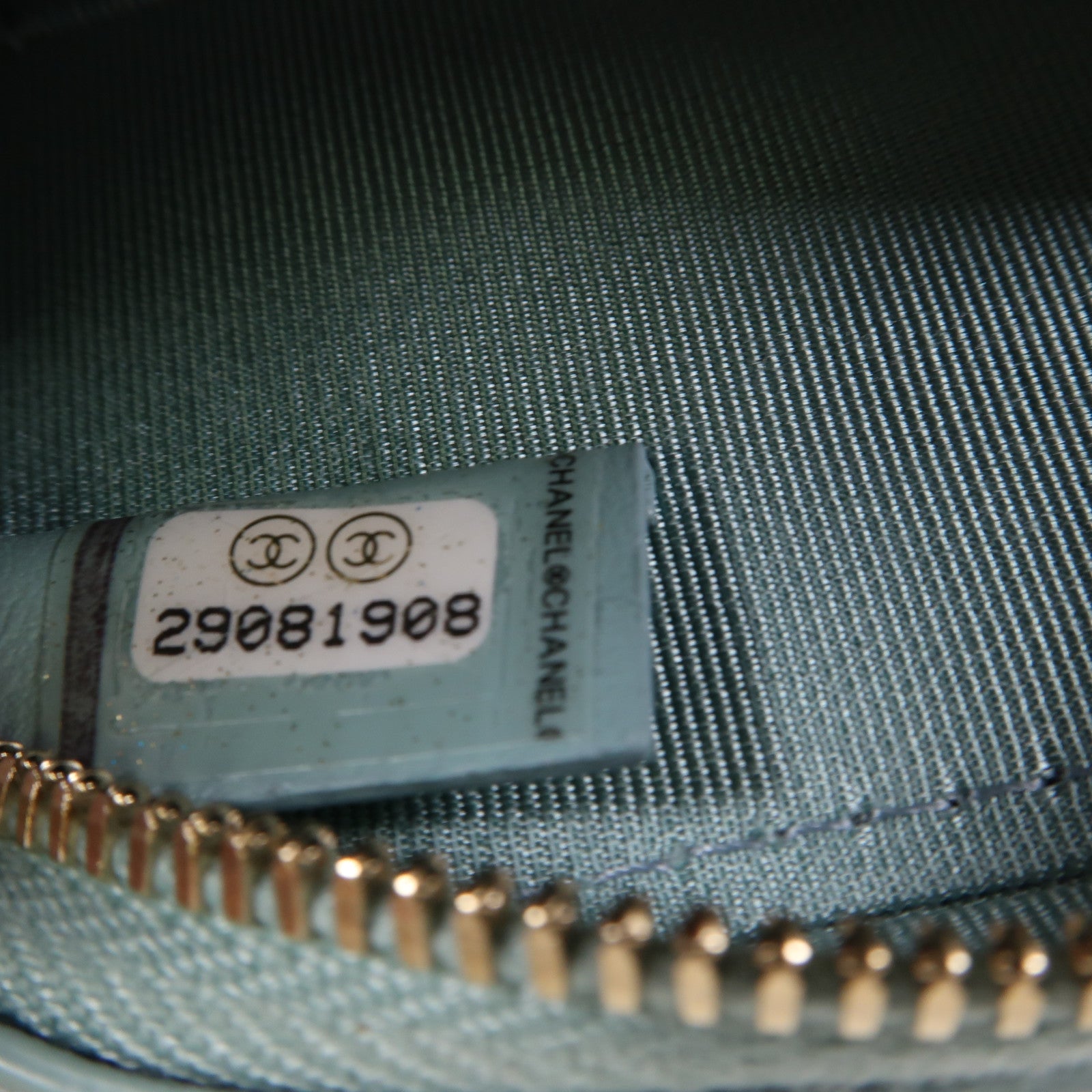 CHANEL 牛皮皮革Phone Bag金扣鏈帶肩背袋綠色