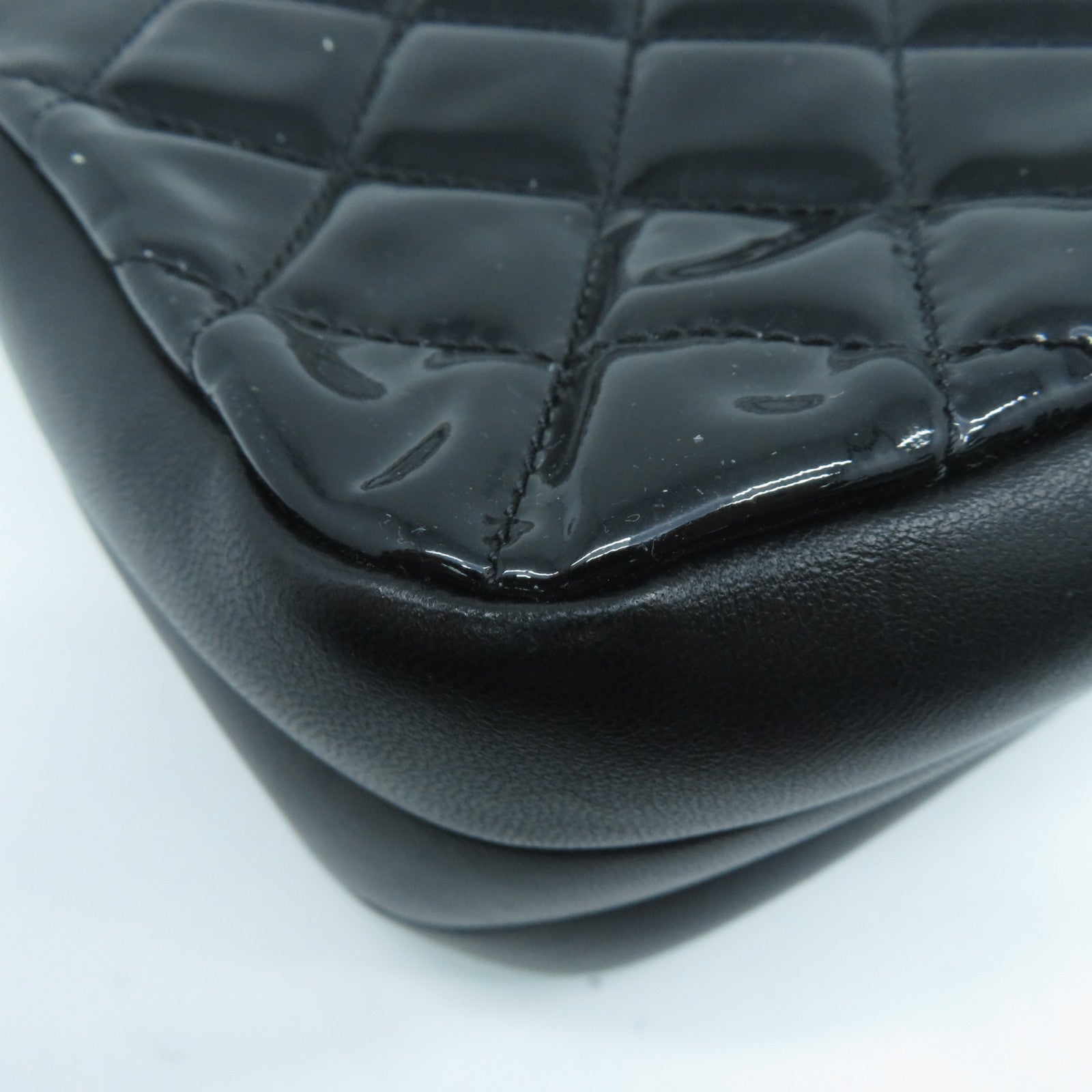 CHANEL 菱格漆皮皮革Chain Shoulder Bag金色鏈帶肩背袋黑色