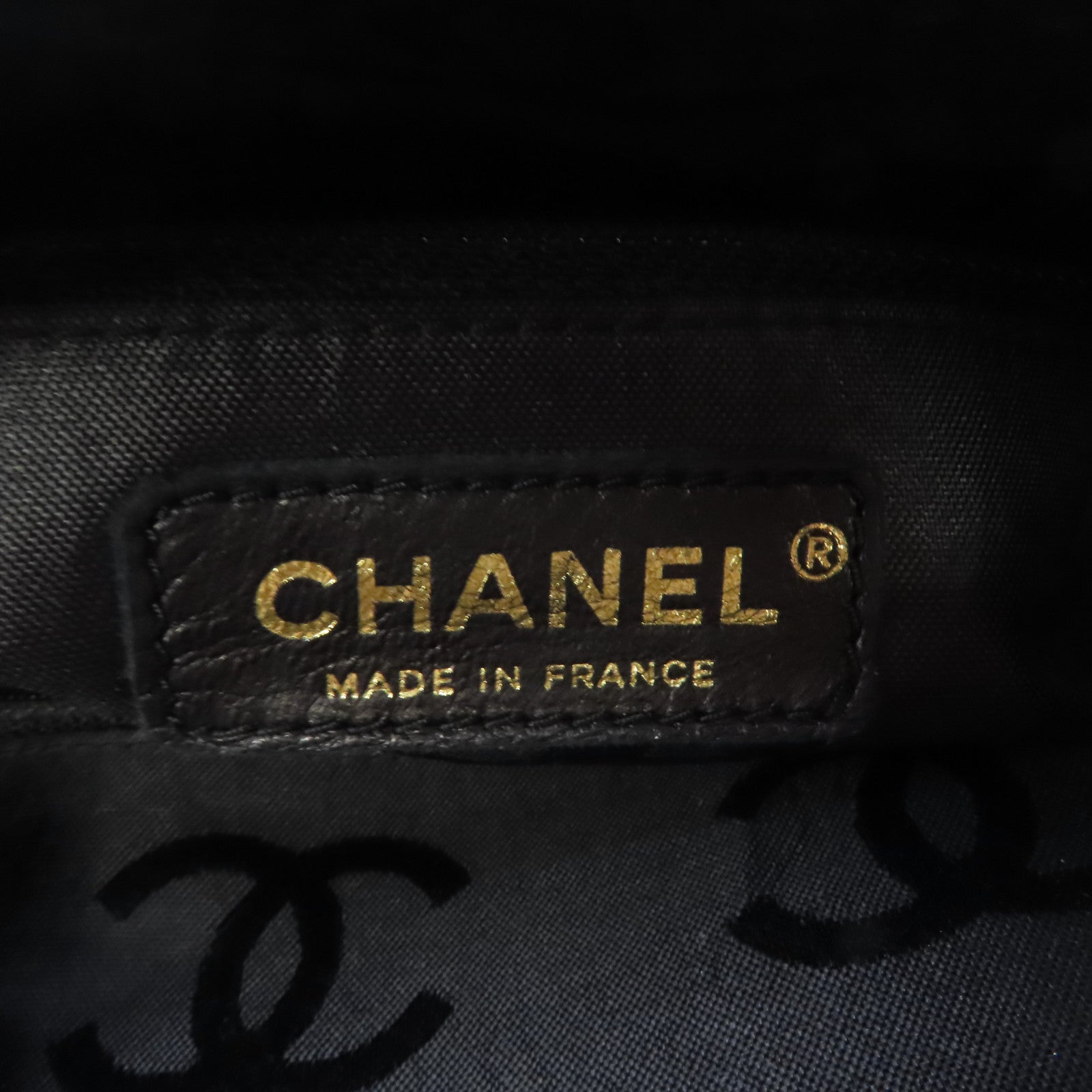 CHANEL 牛皮皮革Shoulder Bag金扣肩背袋黑色