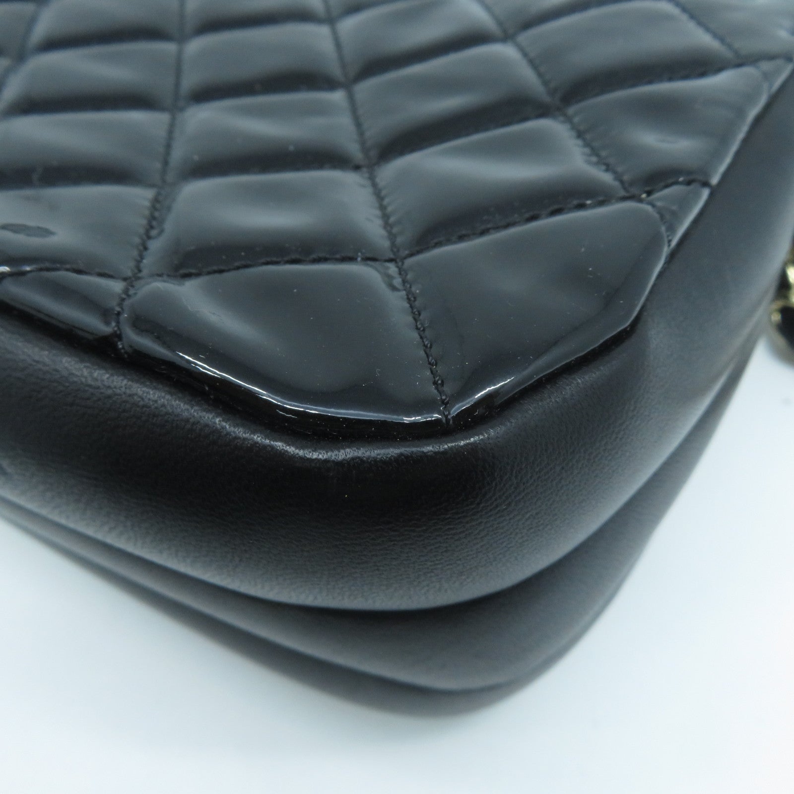 CHANEL 菱格漆皮皮革Chain Shoulder Bag金色鏈帶肩背袋黑色
