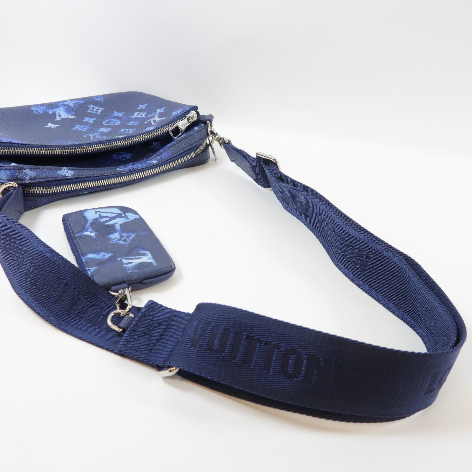 LOUIS VUITTON Watercolor Monogram Trio Messenger銀扣肩背袋深藍色
