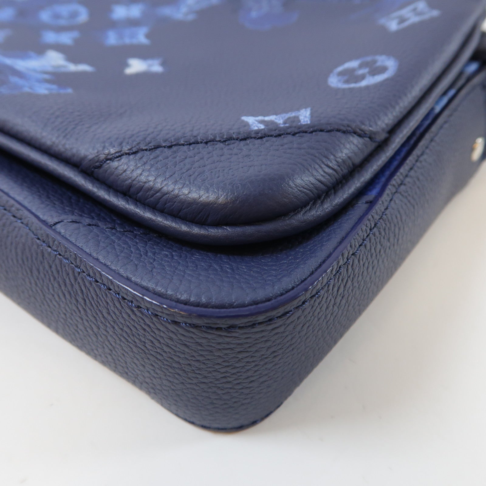 LOUIS VUITTON Watercolor Monogram Trio Messenger銀扣肩背袋深藍色
