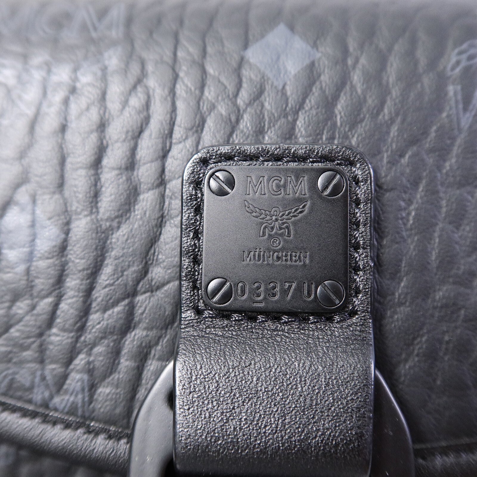 MCM 塗層帆布/牛皮皮革Aren N/S Crossbody Bag肩背袋