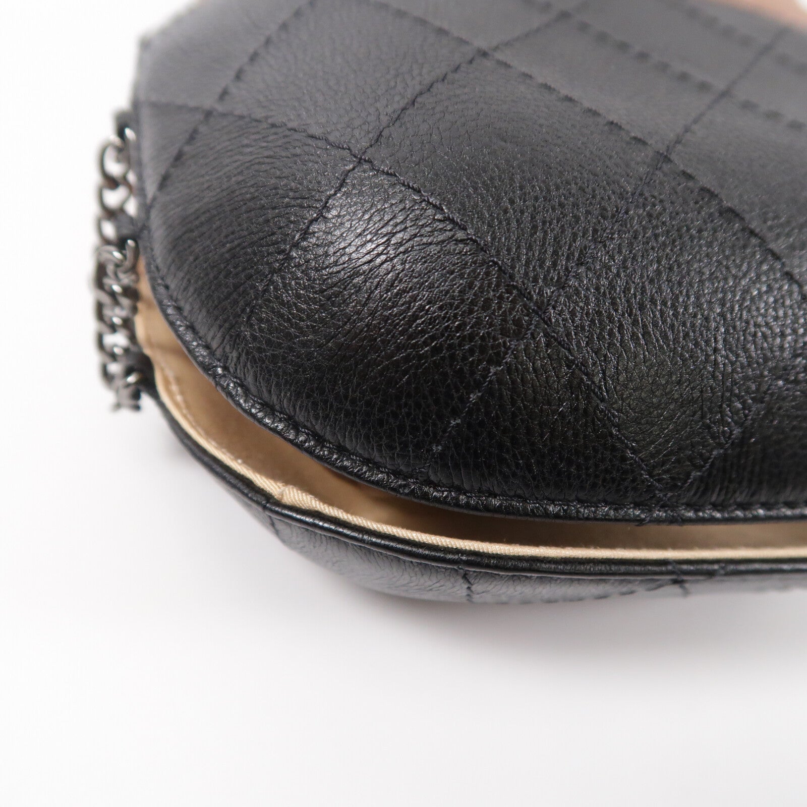 CHANEL 牛皮皮革Small Gabrielle Bcuket Bag鏈帶肩背袋
