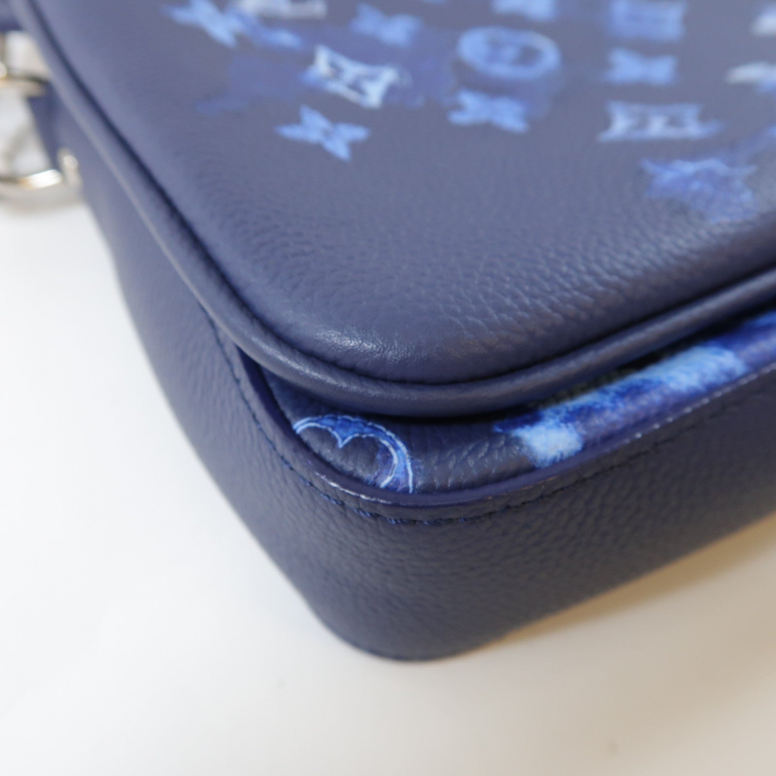 LOUIS VUITTON Watercolor Monogram Trio Messenger銀扣肩背袋深藍色