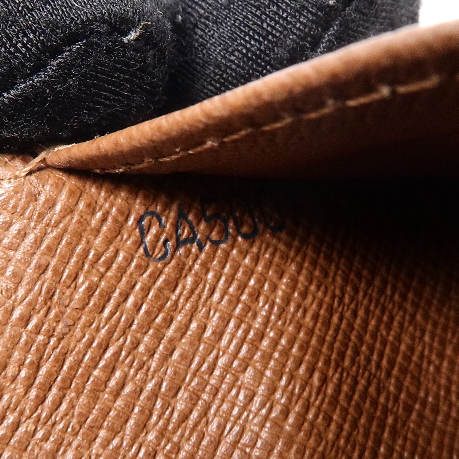 LOUIS VUITTON Monogram Bifold Wallet錢包