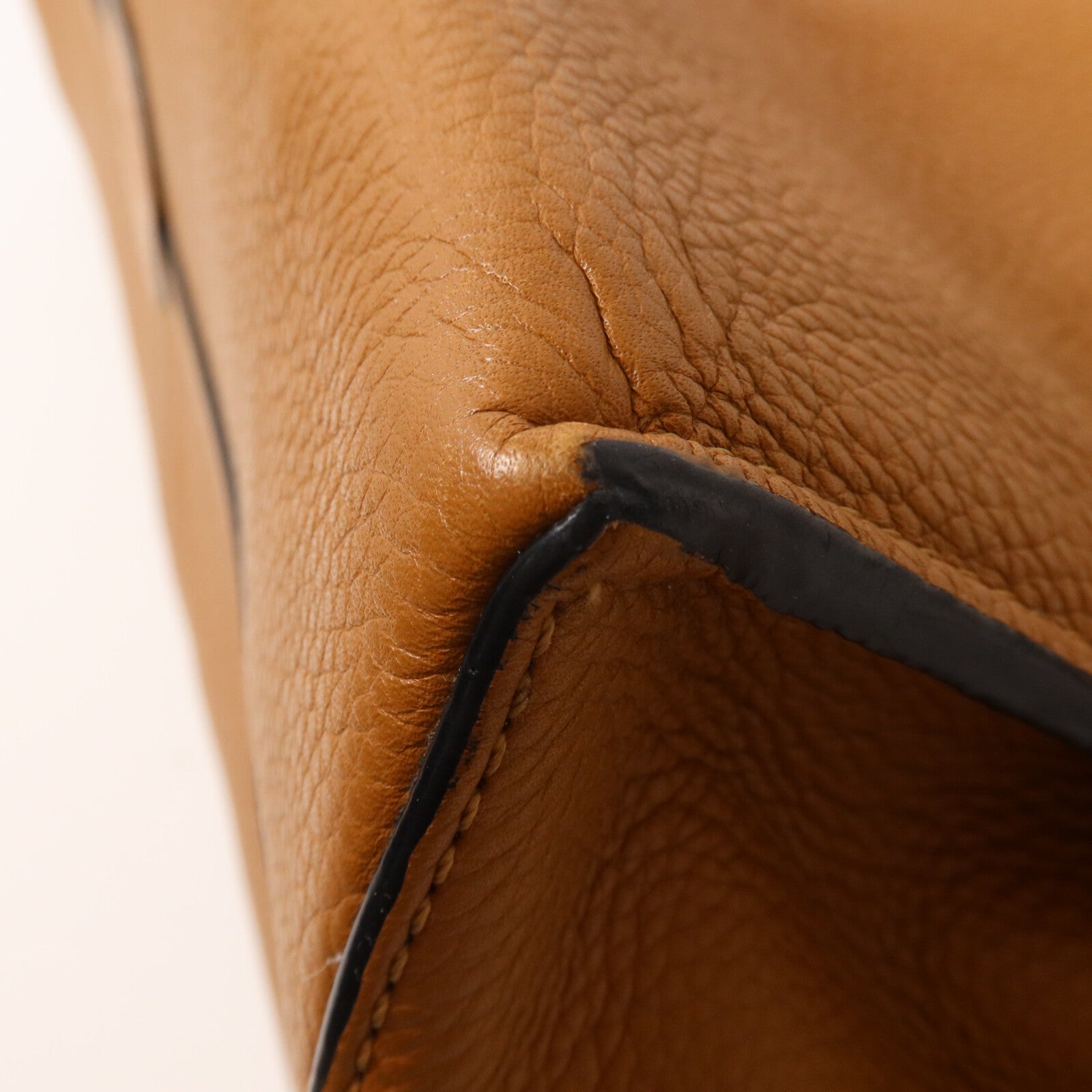LOEWE 牛皮皮革Cushion Tote肩背袋