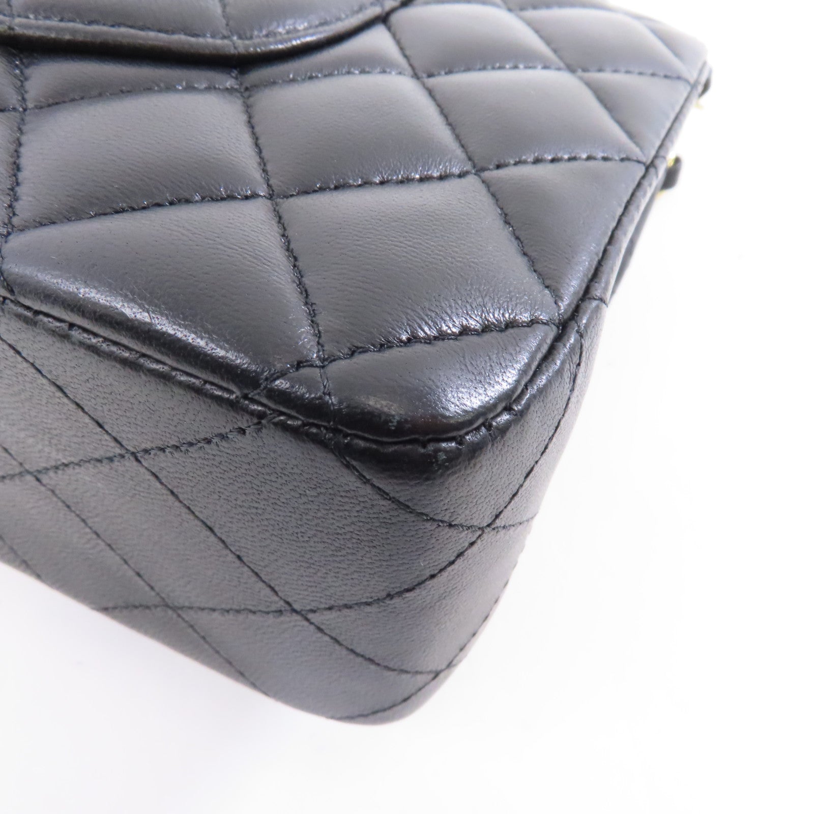 CHANEL 菱格羊皮皮革Classic Flap 25金扣鏈帶肩背袋黑色