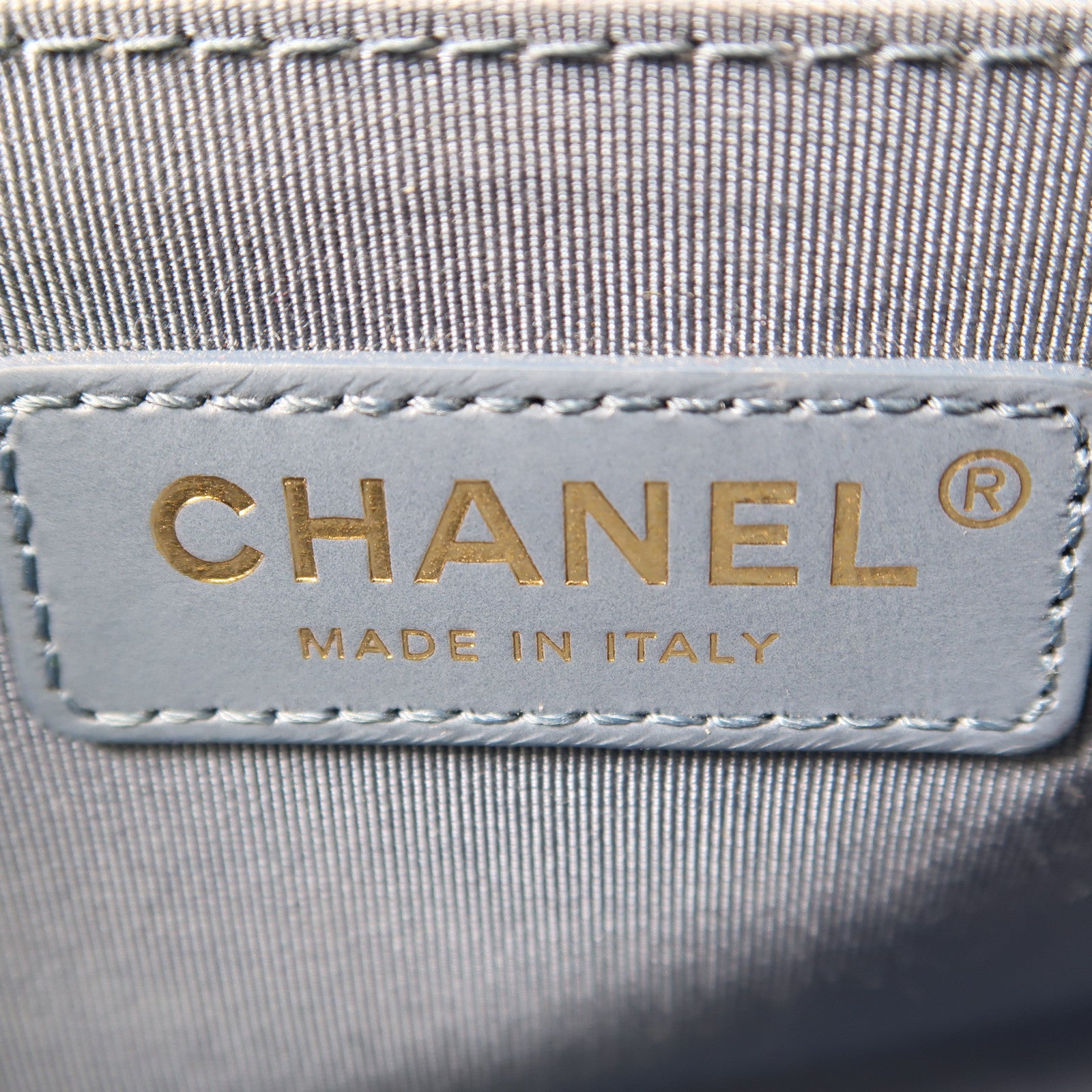 CHANEL 【激減優惠】斜紋Caviar皮革Boy 25金扣鏈帶肩背袋藍色