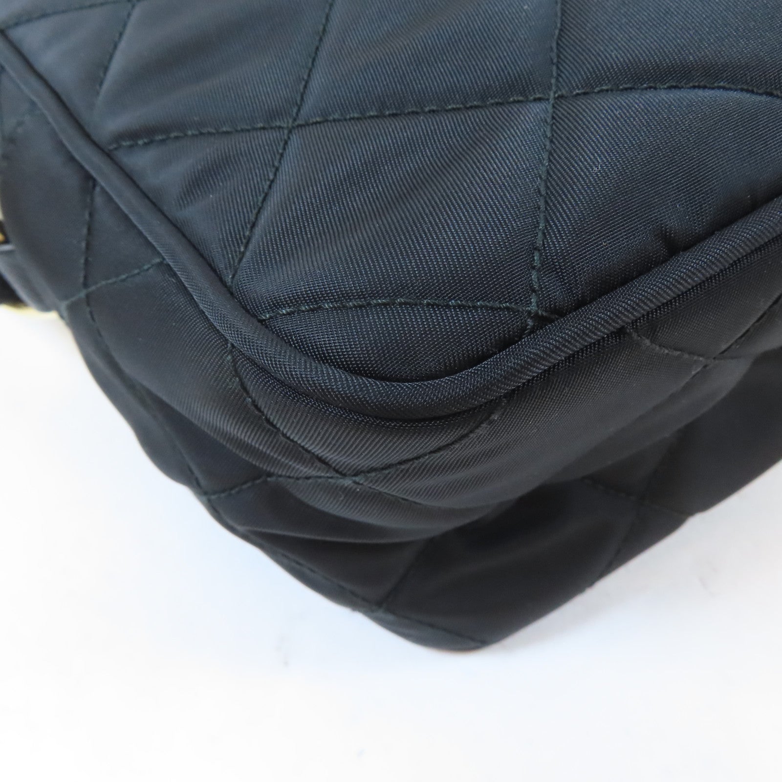 PRADA 尼龍Shoulder Bag金扣肩背袋黑色