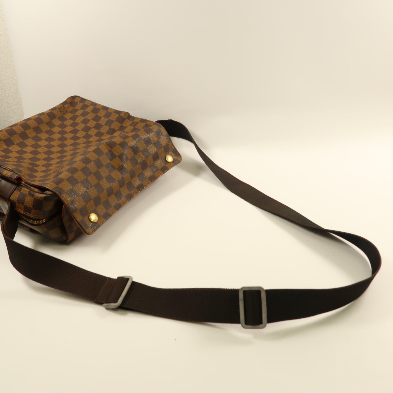 LOUIS VUITTON Damier Bastille金扣肩背袋啡色