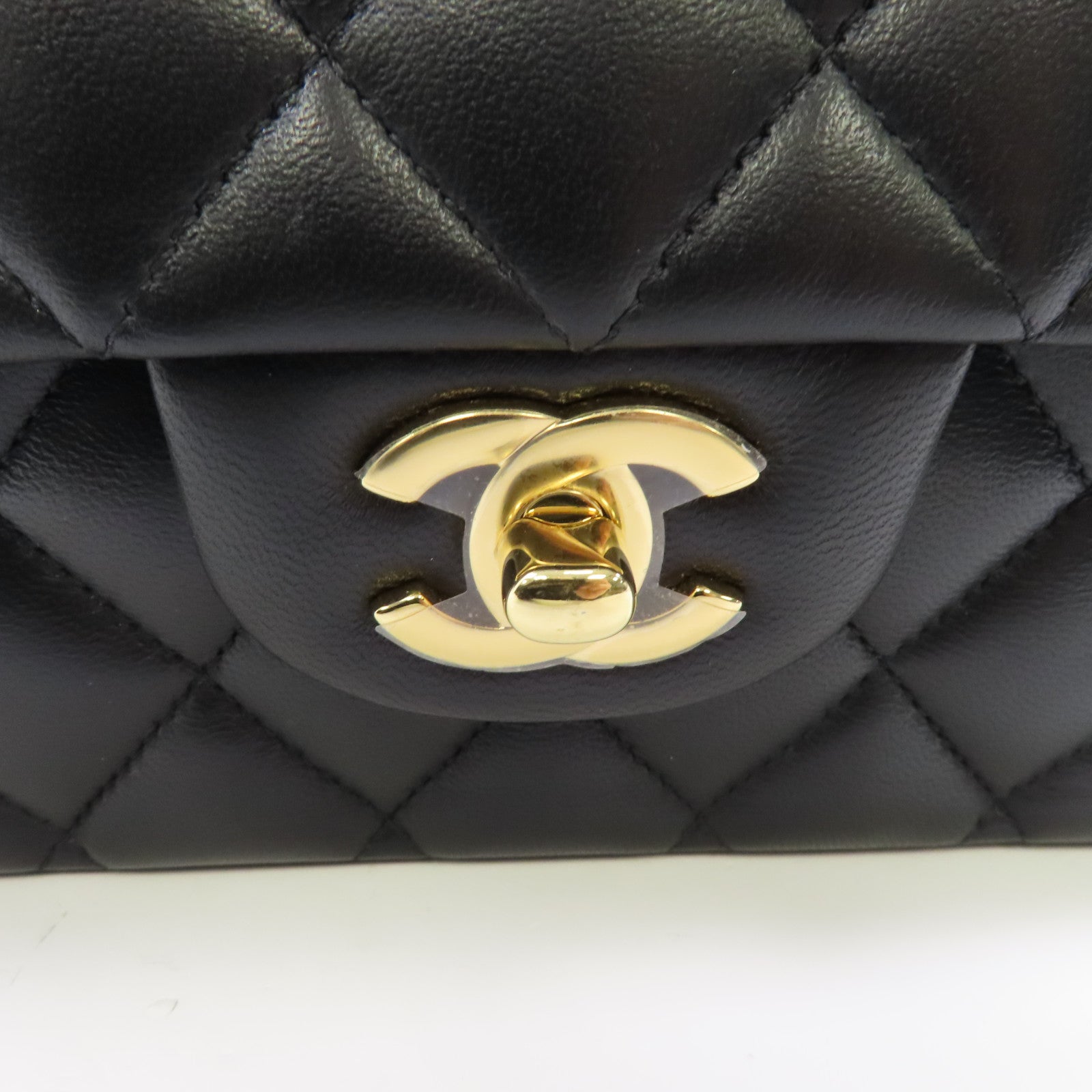 CHANEL 菱格羊皮皮革Classic Flap 25金扣鏈帶肩背袋黑色