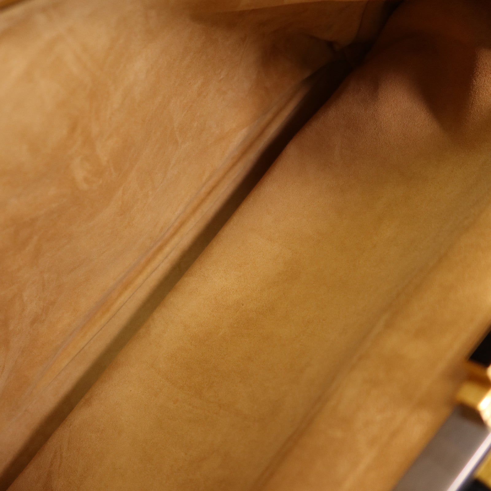 FENDI 牛皮皮革Peekaboo金扣手挽肩背兩用袋