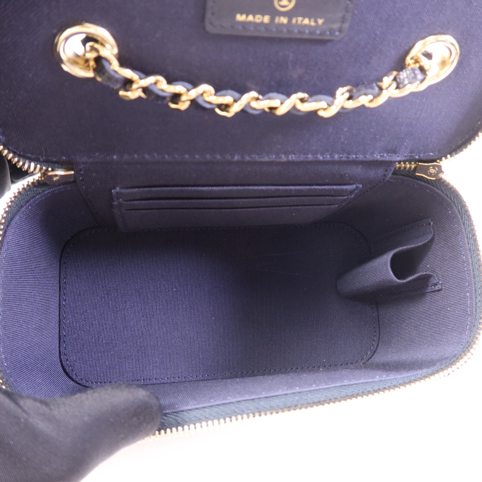 CHANEL 牛皮皮革Vanity Case金扣鏈帶肩背袋
